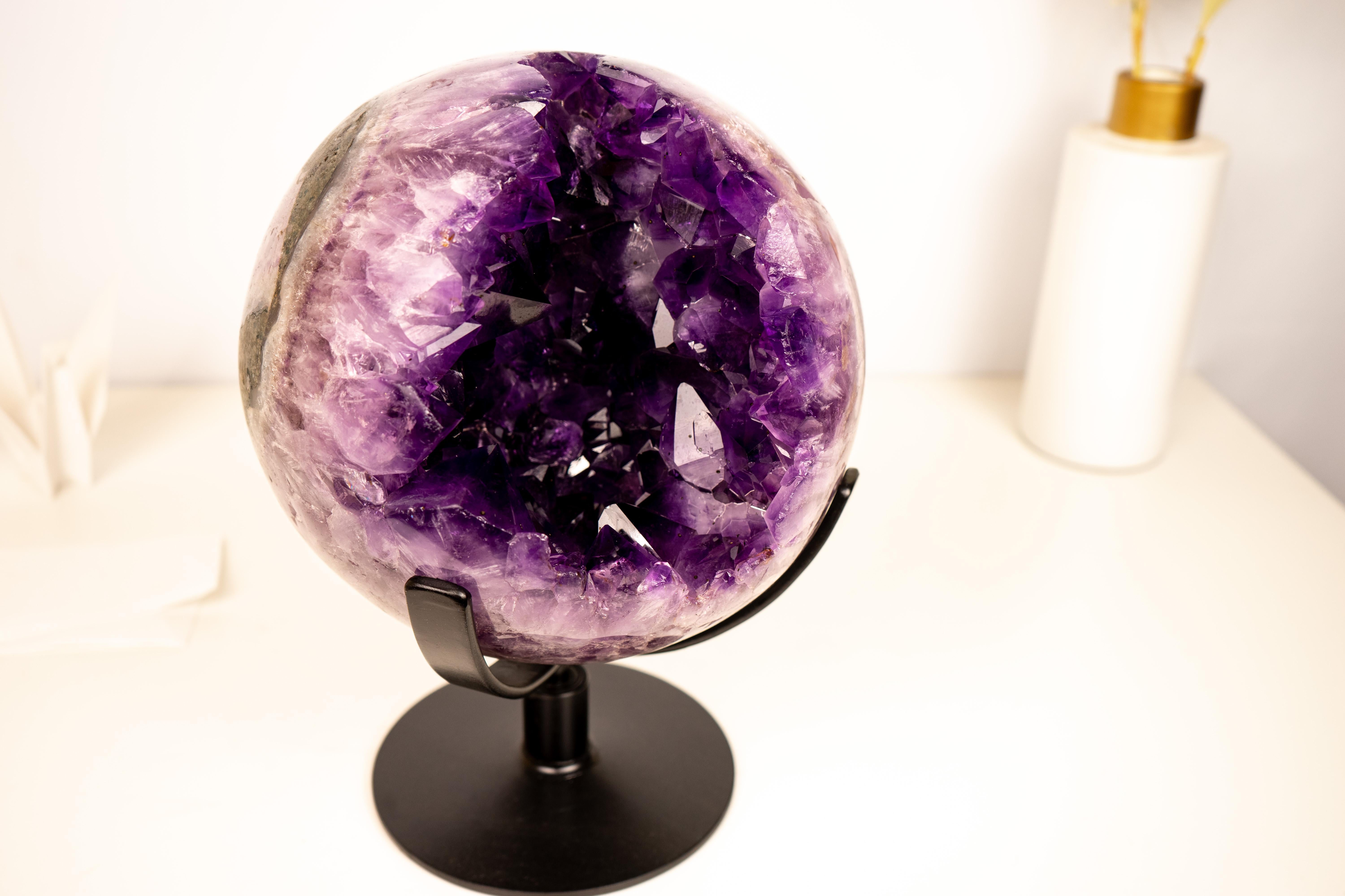 Cristallo Spettacolare Sfera di Ametista X-Large con Ametista Viola Profonda in vendita
