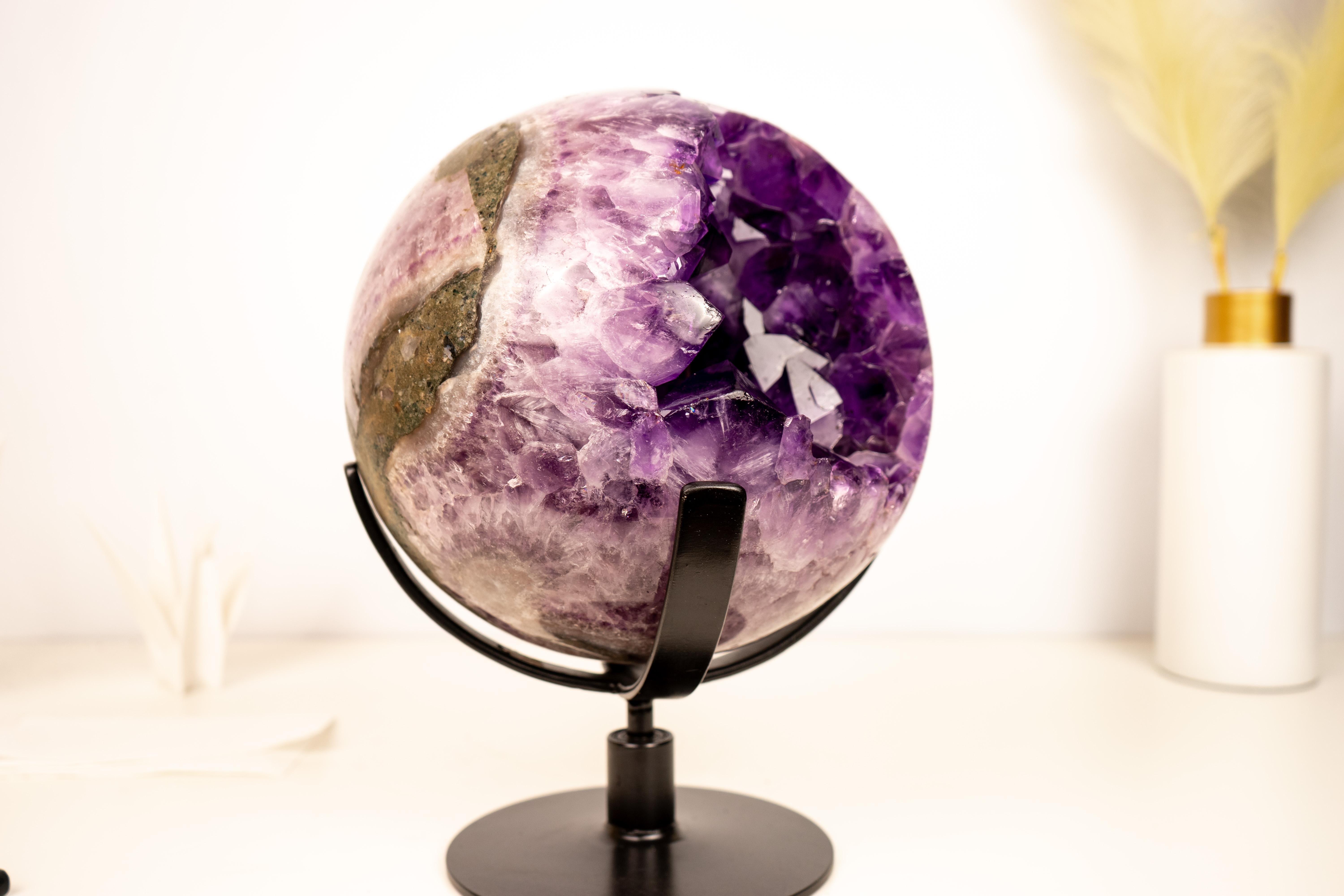 Spettacolare Sfera di Ametista X-Large con Ametista Viola Profonda in vendita 1