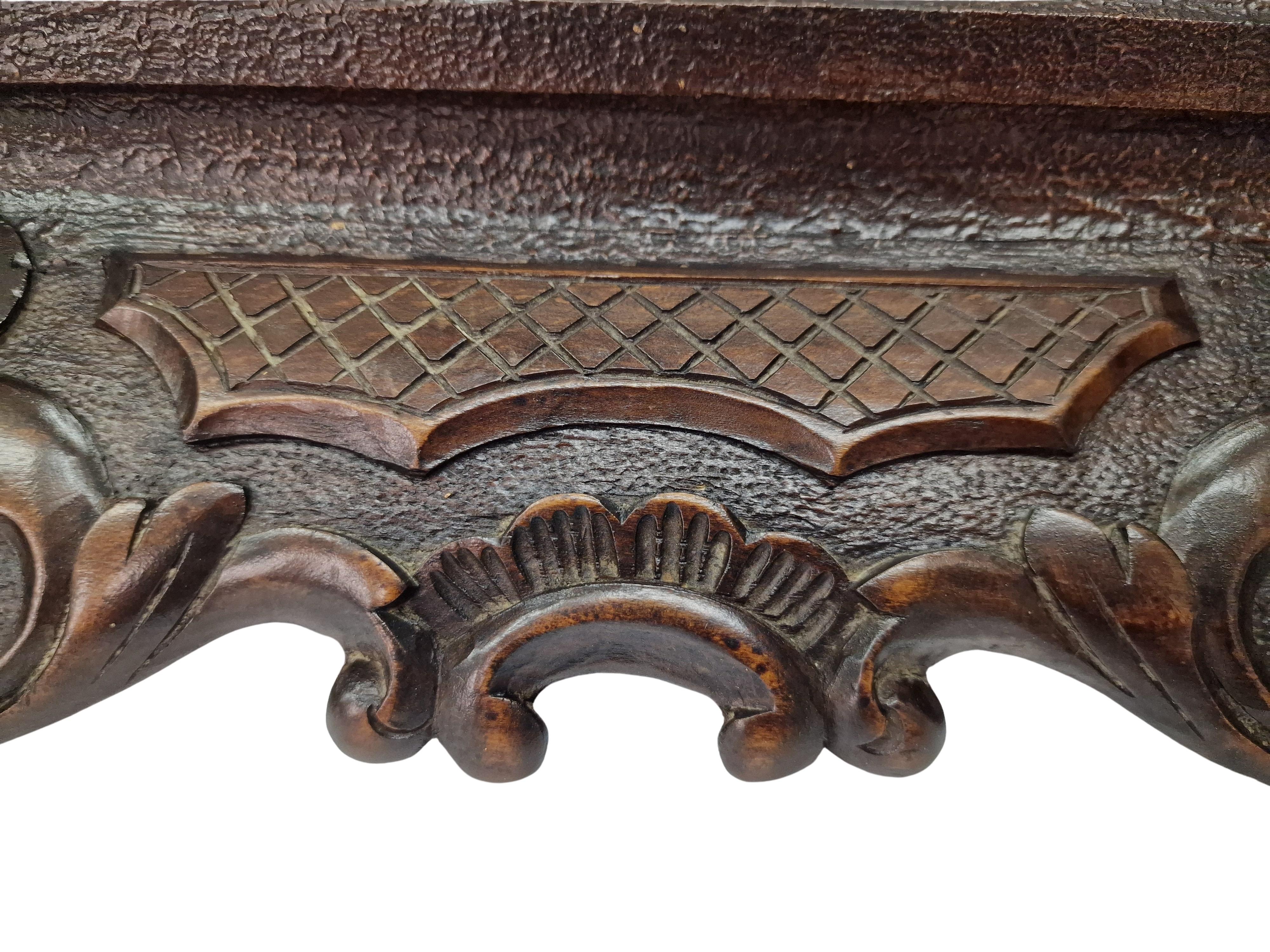 Fine XIX secolo Cornice intagliata in modo spettacolare, specchio, 1880 circa, Austria in vendita