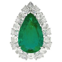 Spectra 14.44ct Pear-Shaped Colombian Emerald Statement Ring