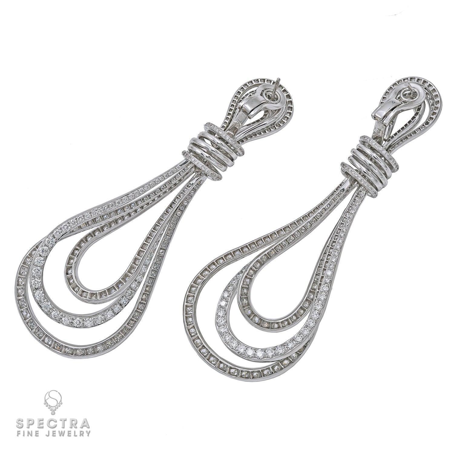 Contemporaneo Spectra Fine Jewelry Orecchini a corda grandi da 13,92 carati in vendita