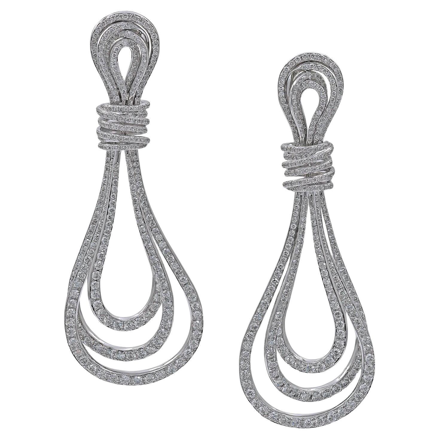 Spectra Fine Jewelry Orecchini a corda grandi da 13,92 carati in vendita