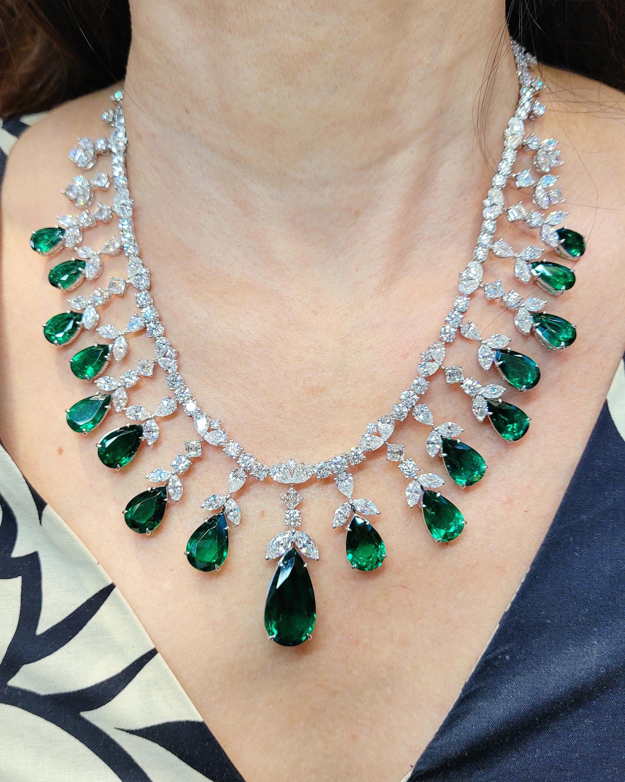 Contemporary Spectra Fine Jewelry GRS Certified Zambian Emerald Diamond Necklace For Sale