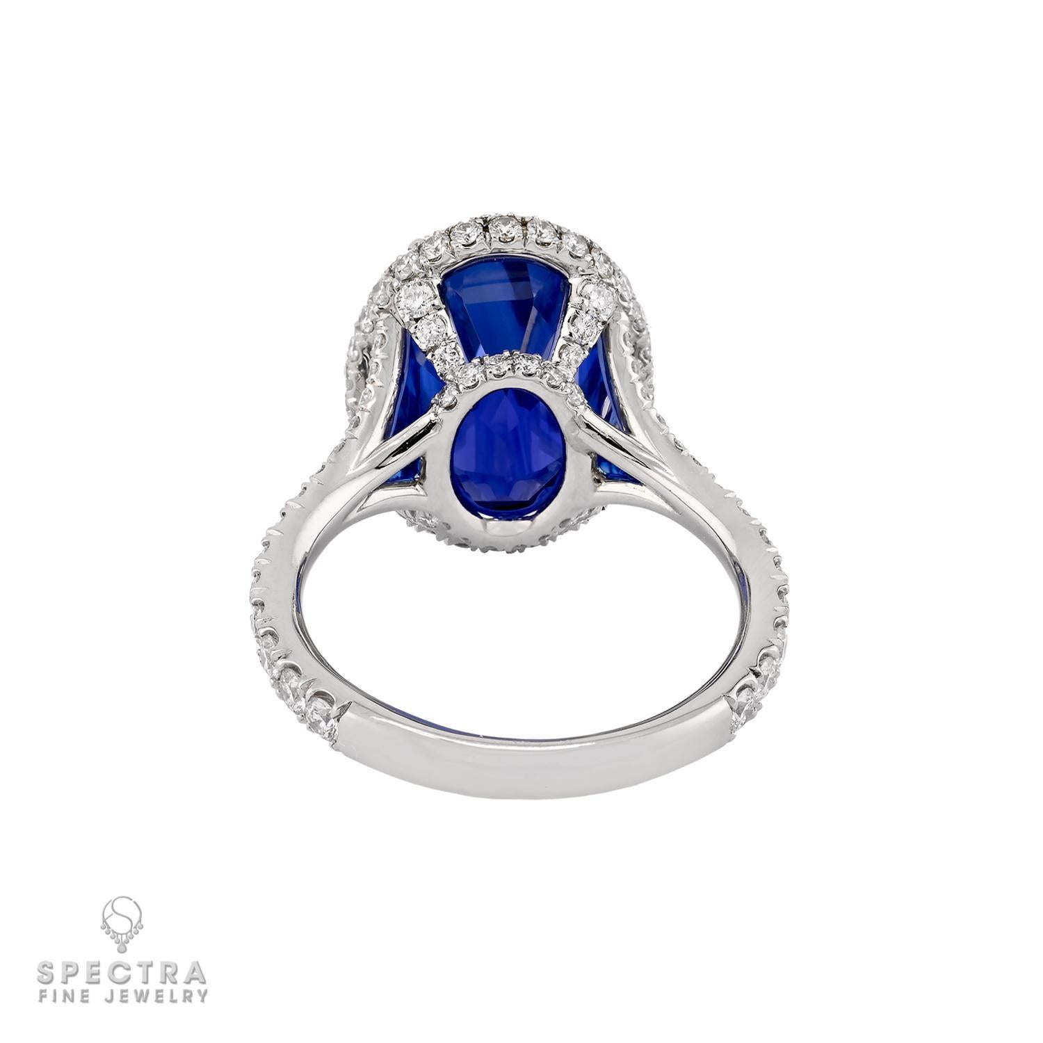 Moderno Spectra Fine Jewelry Anello con zaffiro blu reale di Ceylon da 8,0 carati in vendita