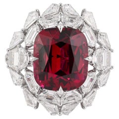 Spectra Fine Jewelry Anillo de diamantes con espinela roja de 8.88 quilates