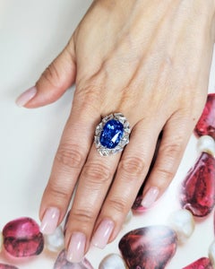 Spectra Fine Jewelry AGL-Certified 13.57 Carat Madagascar Sapphire Diamond Ring