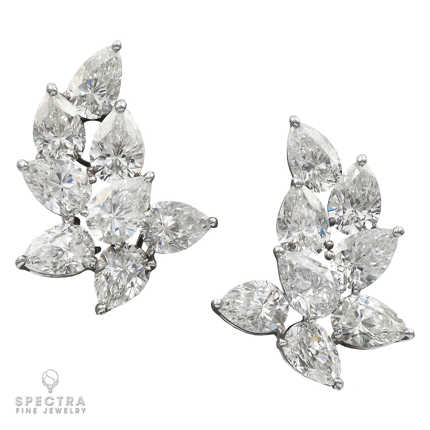 Taille poire Spectra Fine Jewelry Boucles d'oreilles pendantes avec émeraude colombienne certifiée et diamant en vente
