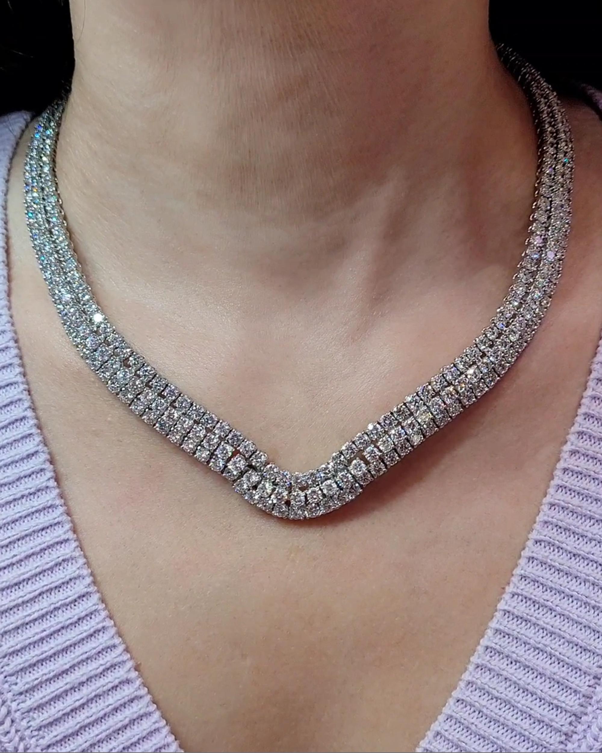 Women's Spectra Fine Jewelry Convertible Diamond Pendant Necklace/Collier For Sale