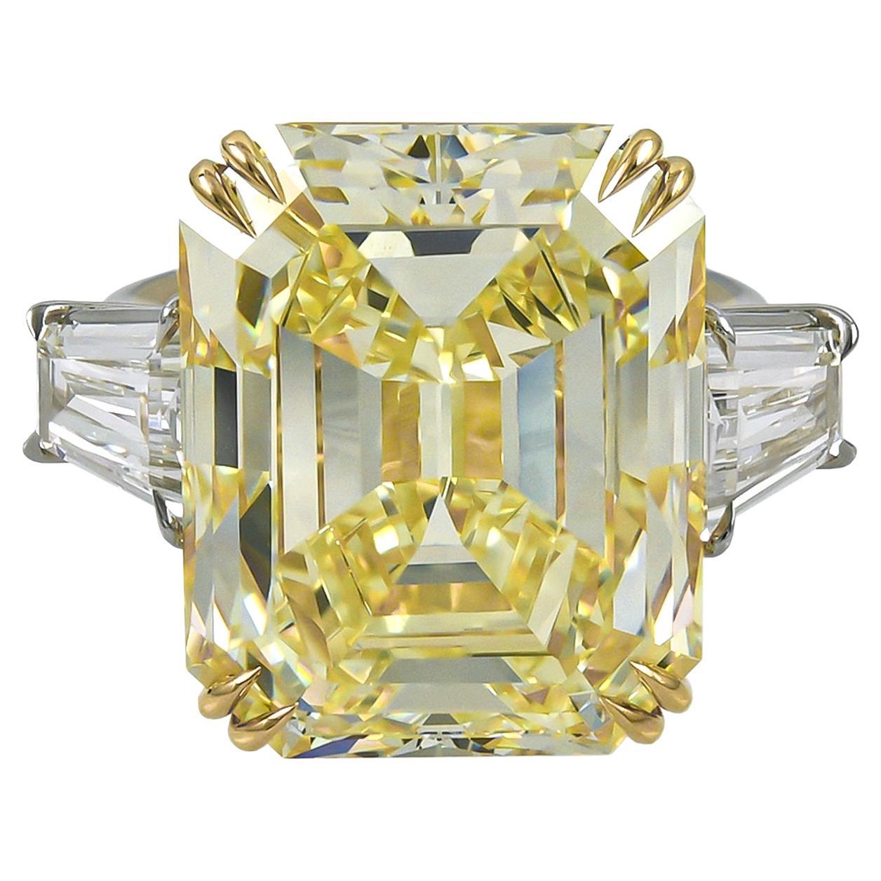 Spectra Fine Jewelry GIA Certified 23.16 Carat Fancy Yellow Diamond Ring For Sale