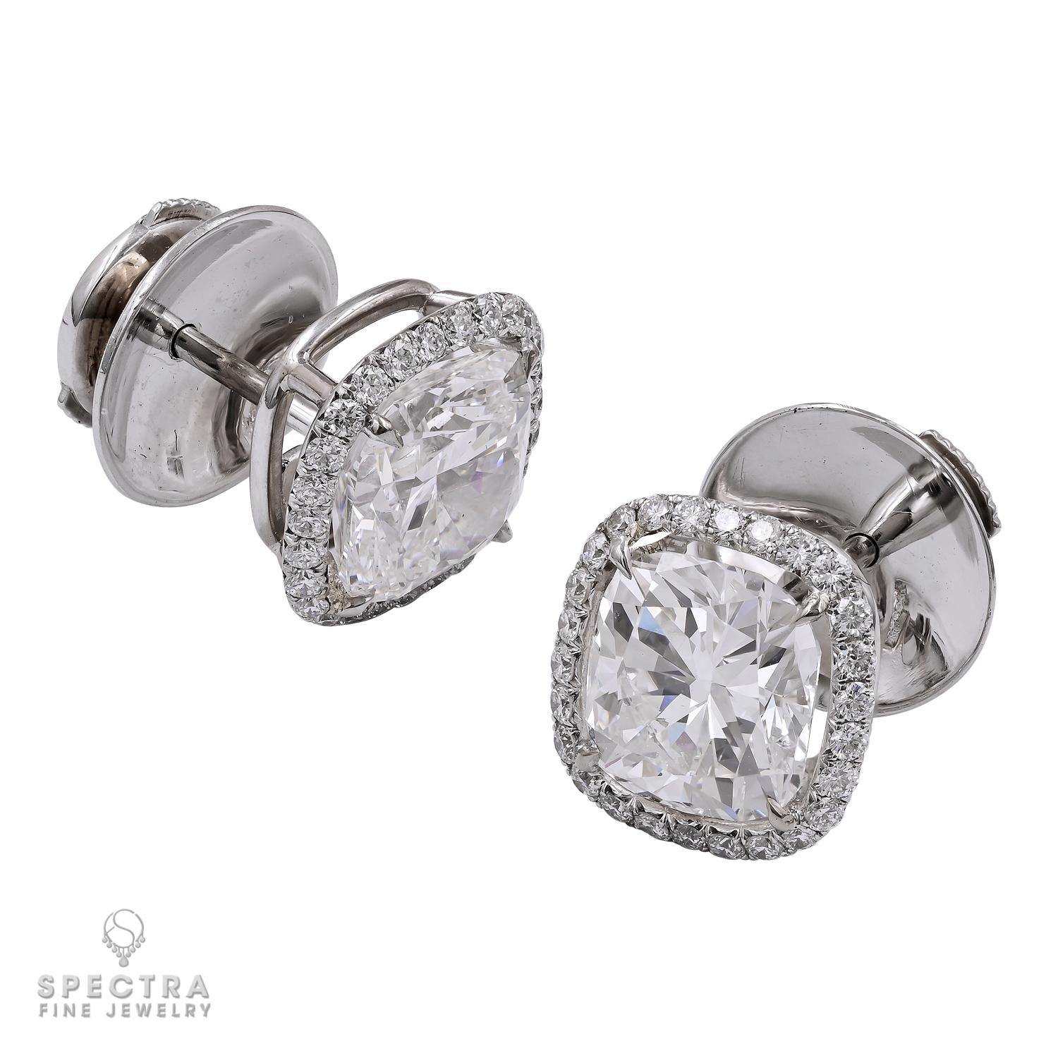 Introducing the epitome of timeless beauty - these exquisite diamond stud earrings!
A woman's jewelry collection is never complete without a pair of classic diamond studs, and these are truly exceptional. From casual chic to glamorous galas, they're