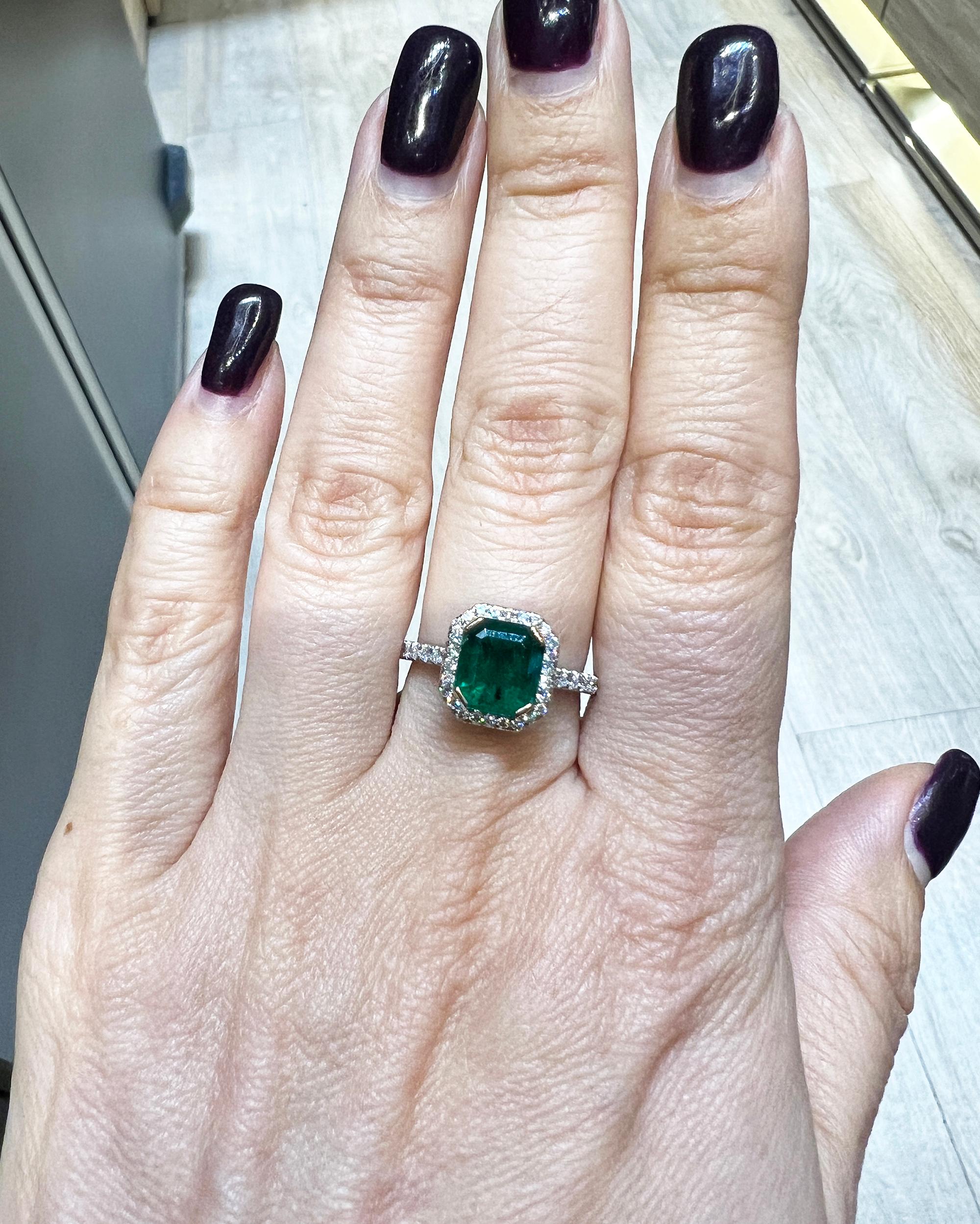 Emerald Cut Spectra Fine Jewelry GRS Certified 1.92 Carat Colombian Emerald Diamond Ring For Sale