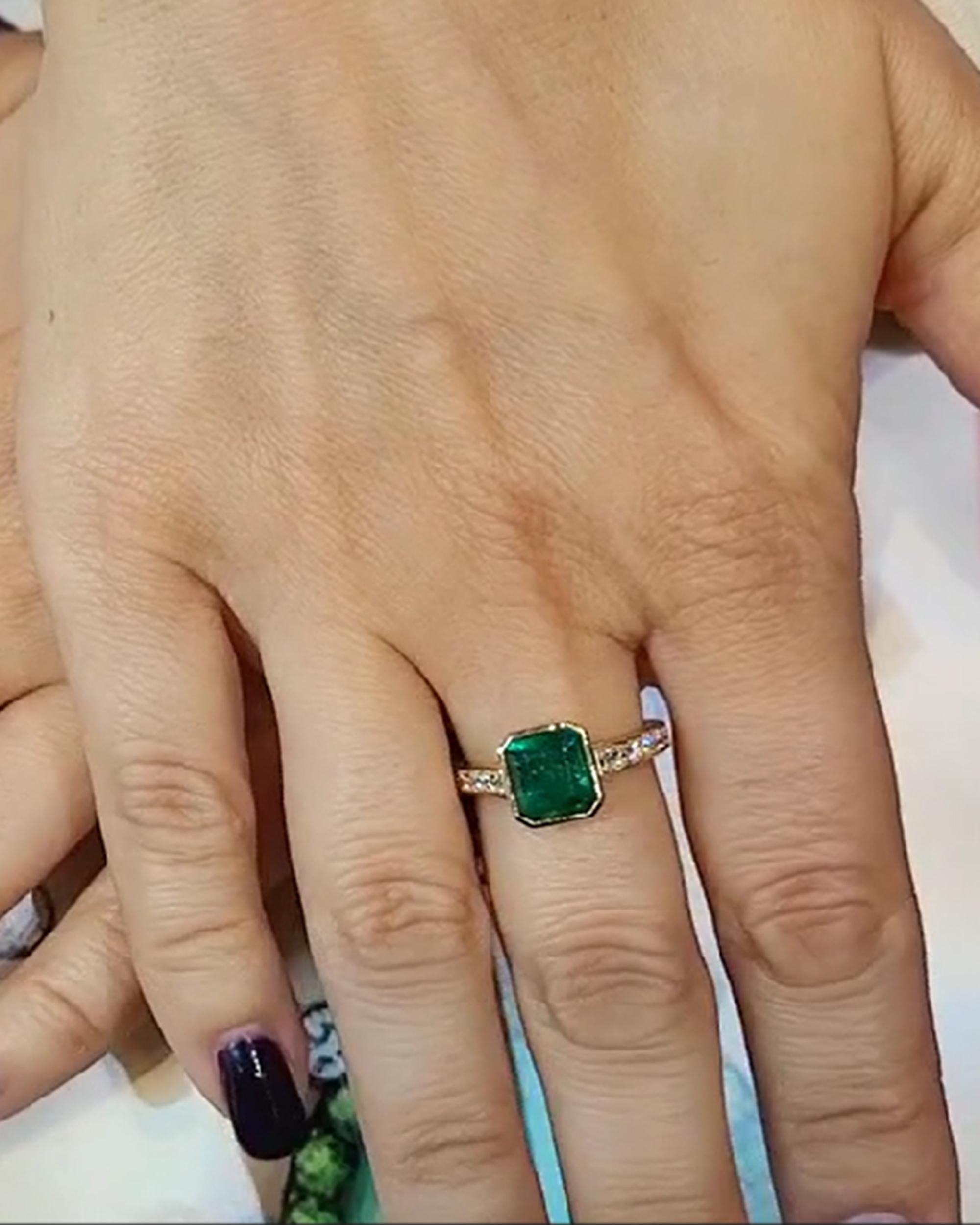 Emerald Cut Spectra Fine Jewelry GRS Certified 2.03 Carat Colombian Emerald Diamond Ring For Sale