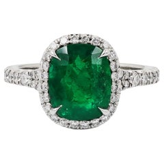 Used Spectra Fine Jewelry GRS Certified 2.26 Carat Colombian Emerald Diamond Ring