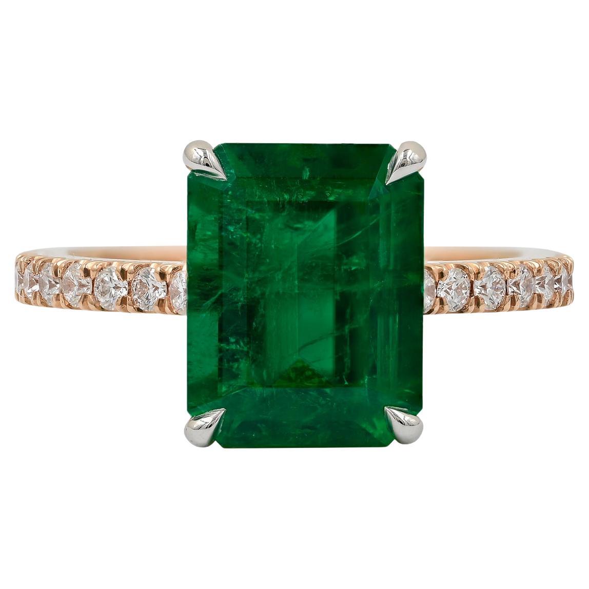 Spectra Fine Jewelry, bague avec diamant émeraude de l'Himalaya certifiée GRS de 3,22 carats