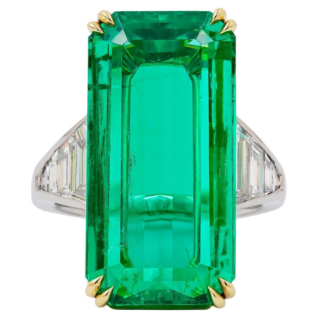 Spectra Fine Jewelry, Certified 15.91 Carat Colombian Emerald Ring For Sale