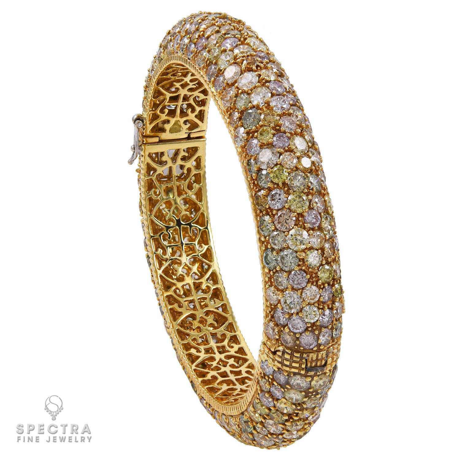 Contemporary Spectra Fine Jewelry Multicolored Diamond 18k Yellow Gold Bracelet For Sale