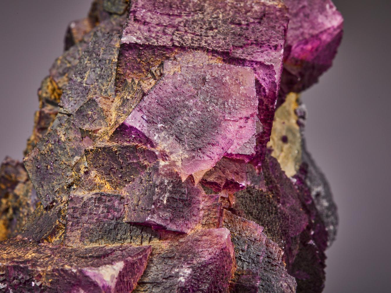 Sinfonia spettrale: Fluorite multicolore dagli USA in vendita 8