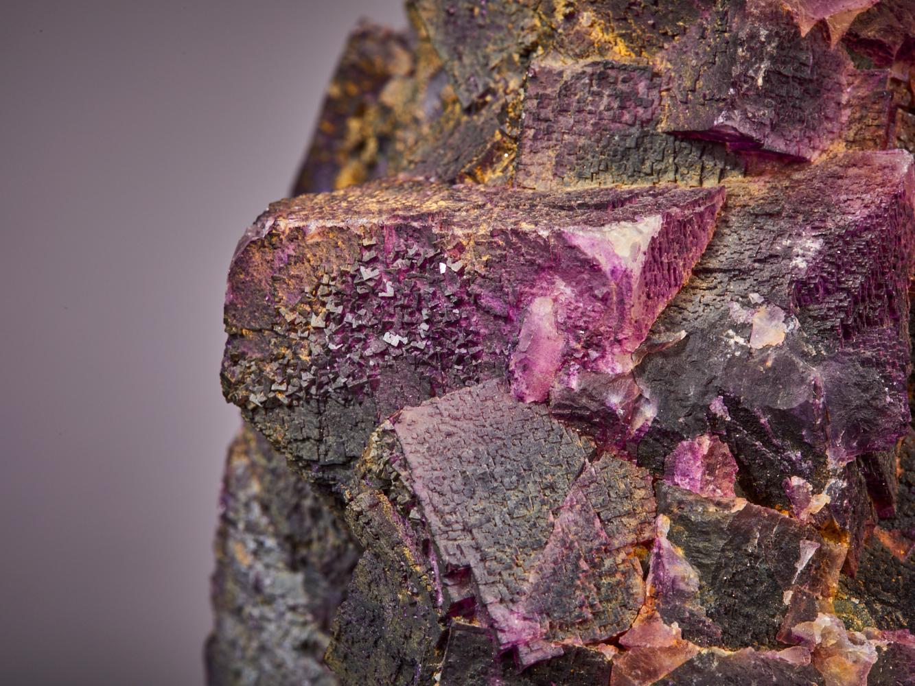 Sinfonia spettrale: Fluorite multicolore dagli USA in vendita 9