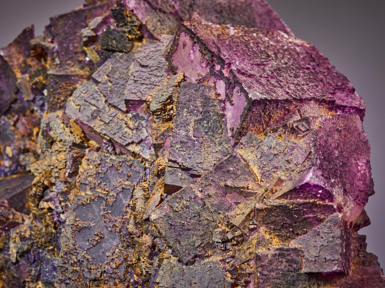 Sinfonia spettrale: Fluorite multicolore dagli USA in vendita 10