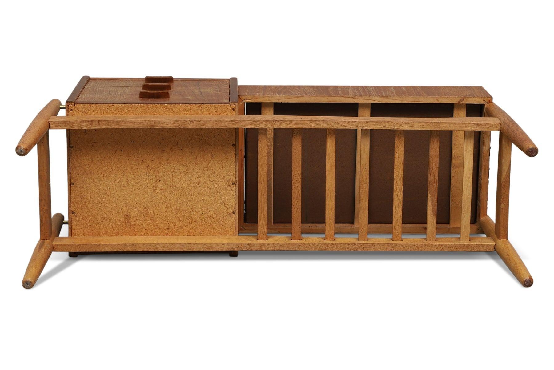 Mid-Century Modern 
