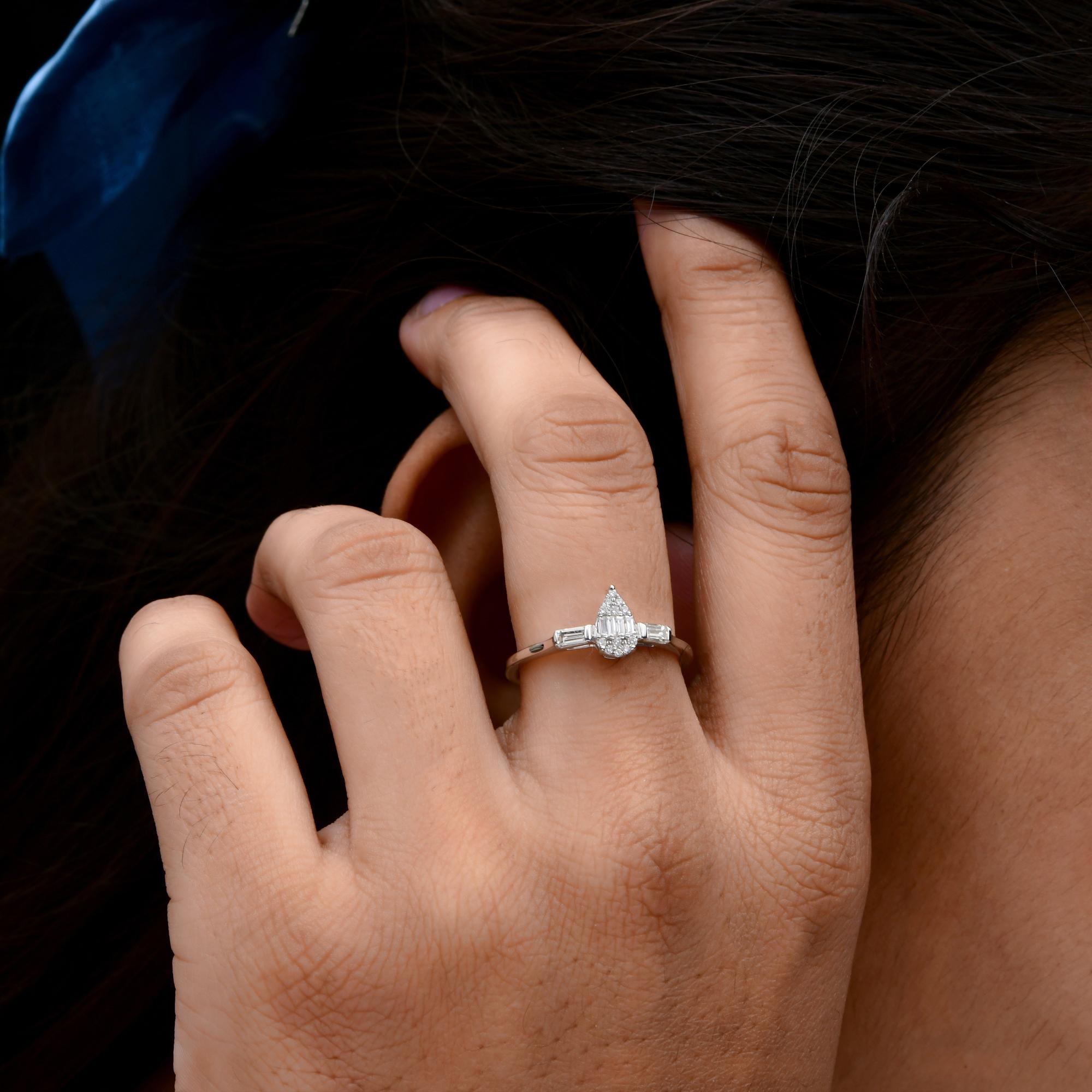 Modern Spectrum Jewels 0.31 Carat SI Clarity HI Color Diamond Ring 14 Karat White Gold For Sale