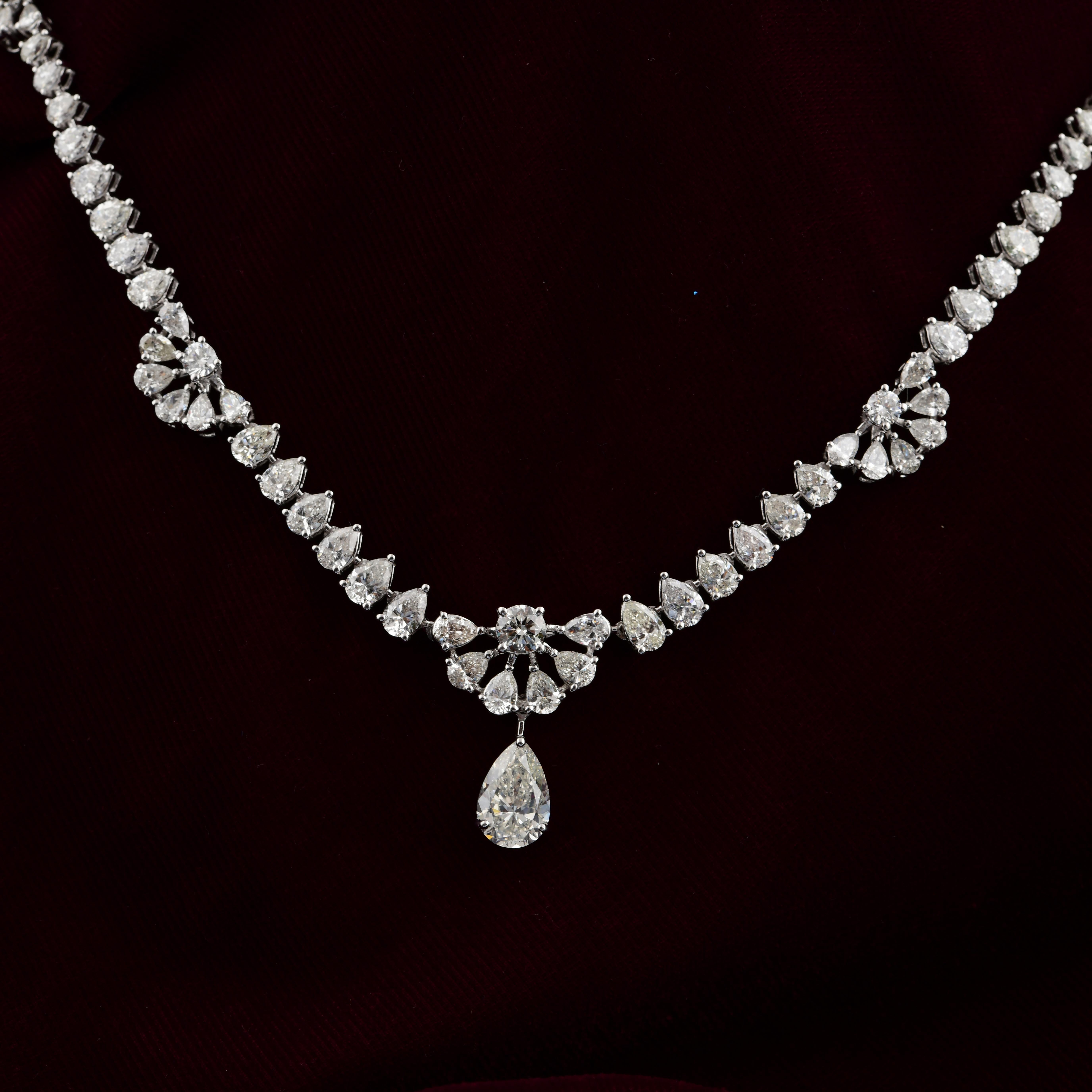 Mixed Cut Spectrum Jewels Pear 10.63Ct SI/H Diamond 18K White Gold Floral Choker Necklace For Sale