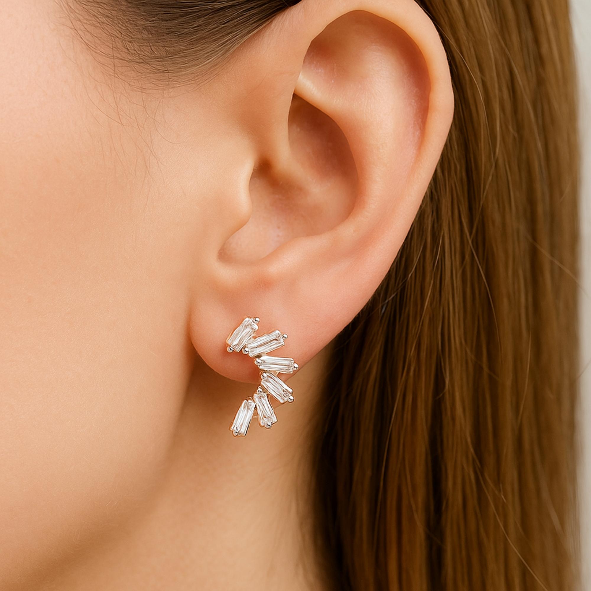 Artikel-Code :- SEE-1702C
Bruttogewicht :- 2.68 gm
18k Rose Gold Gewicht :- 2.51 gm
Diamant Gewicht :- 0.85 Karat ( DURCHSCHNITTLICHE DIAMANTEN KLARHEIT SI1-SI2 & FARBE H-I )
Ohrringe Länge :- ca. 15 mm.

✦ Größenbestimmung
.....................
Wir