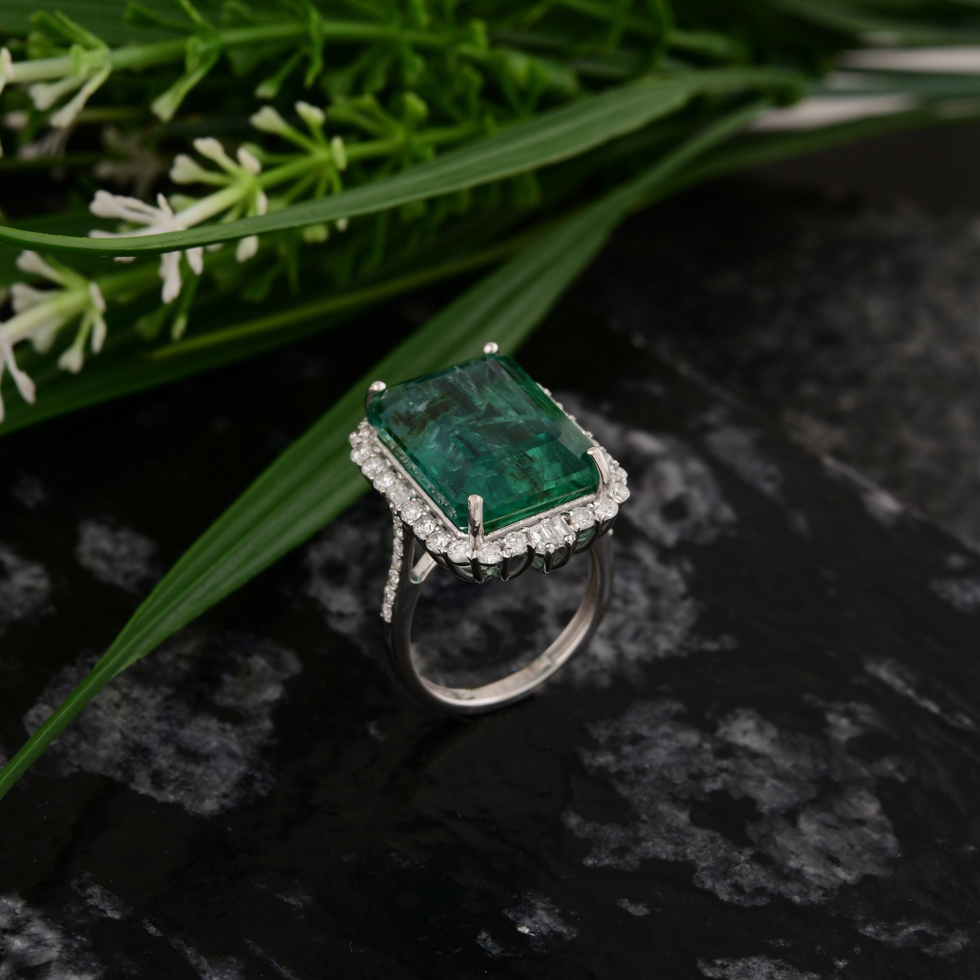 Modern Spectrum Jewels Zambian Emerald SI/H Diamond 14k White Gold Cocktail Ring For Sale