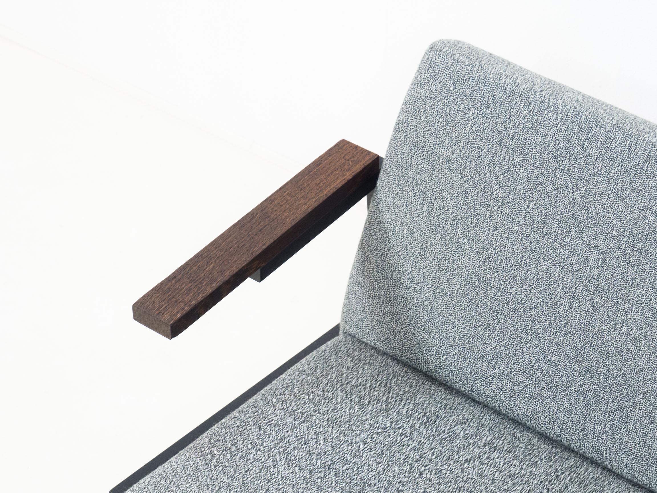 Wool Spectrum ‘SZ66’ lounge chair – Martin Visser For Sale
