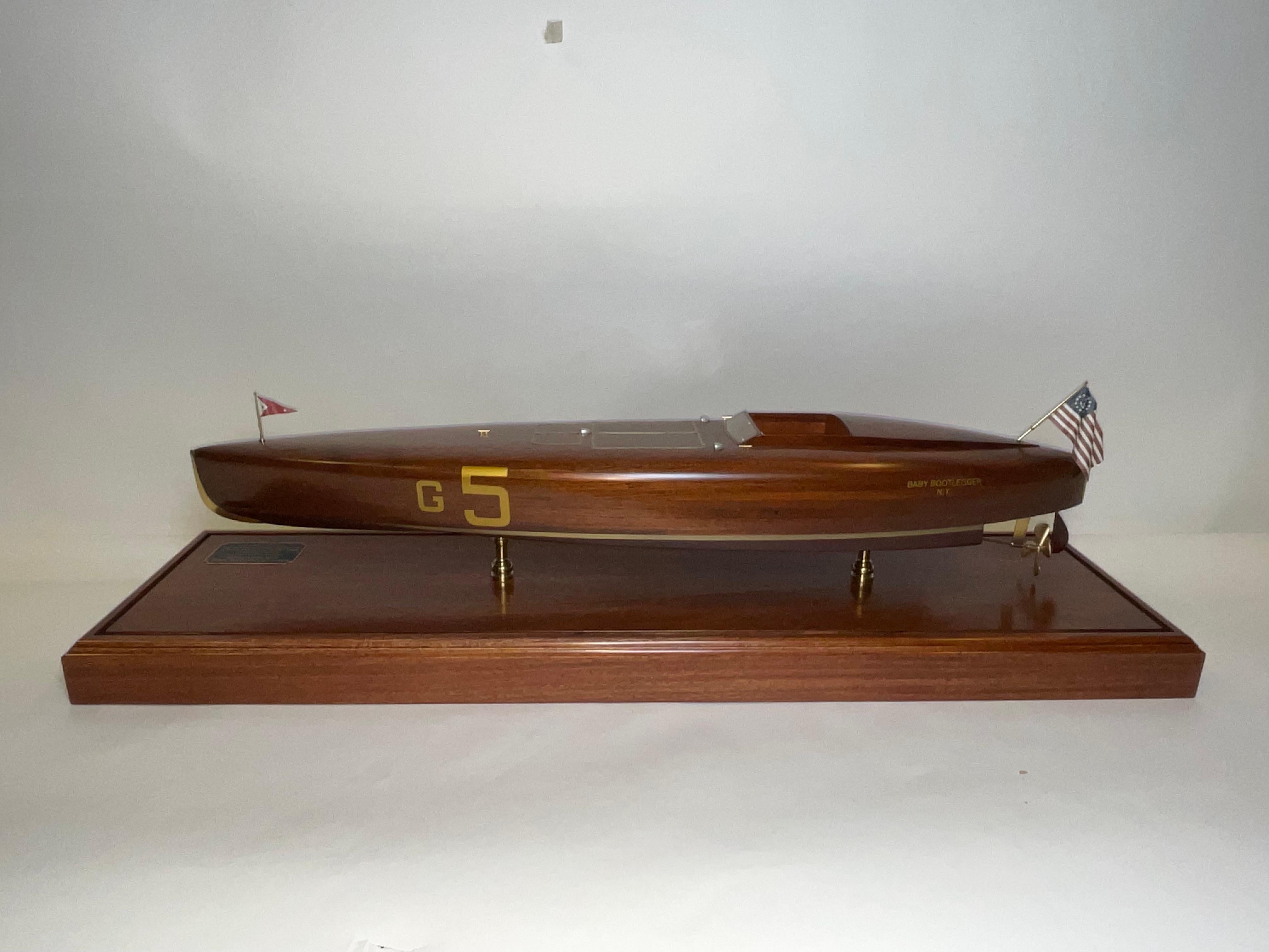 Modèle Speedboat Baby Bootlegger, lauréat de la Coupe d'or, 1925 en vente 7