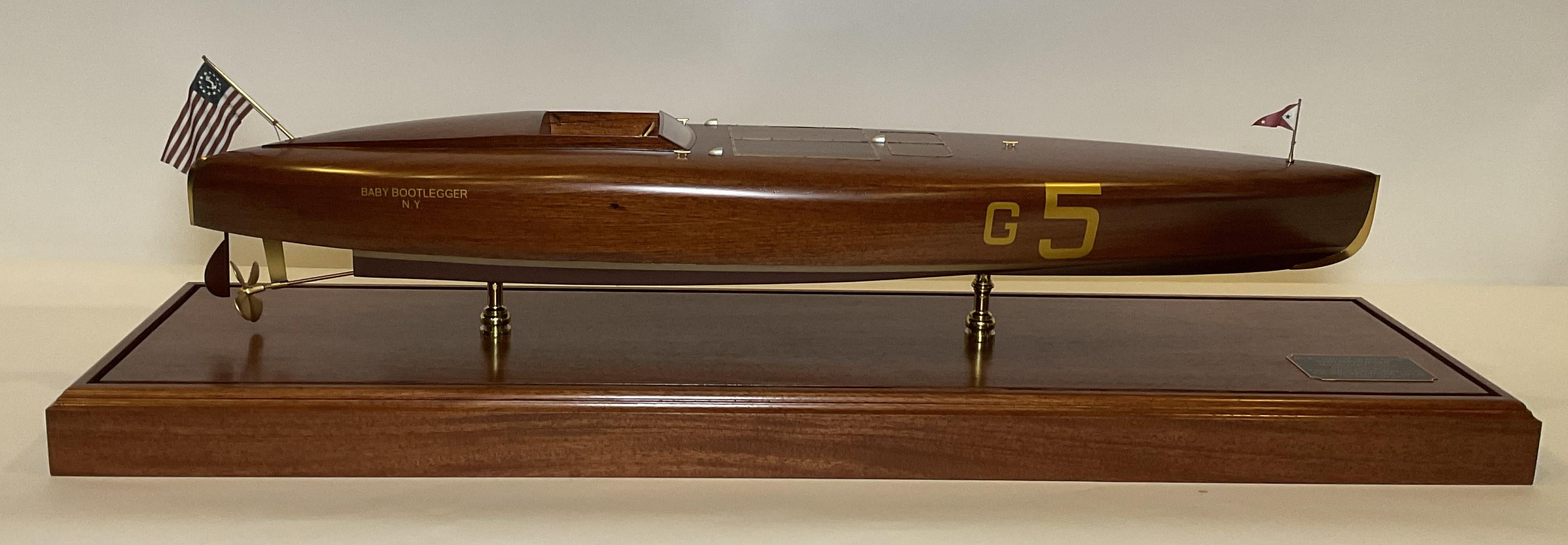 Modèle Speedboat Baby Bootlegger, lauréat de la Coupe d'or, 1925 Bon état - En vente à Norwell, MA