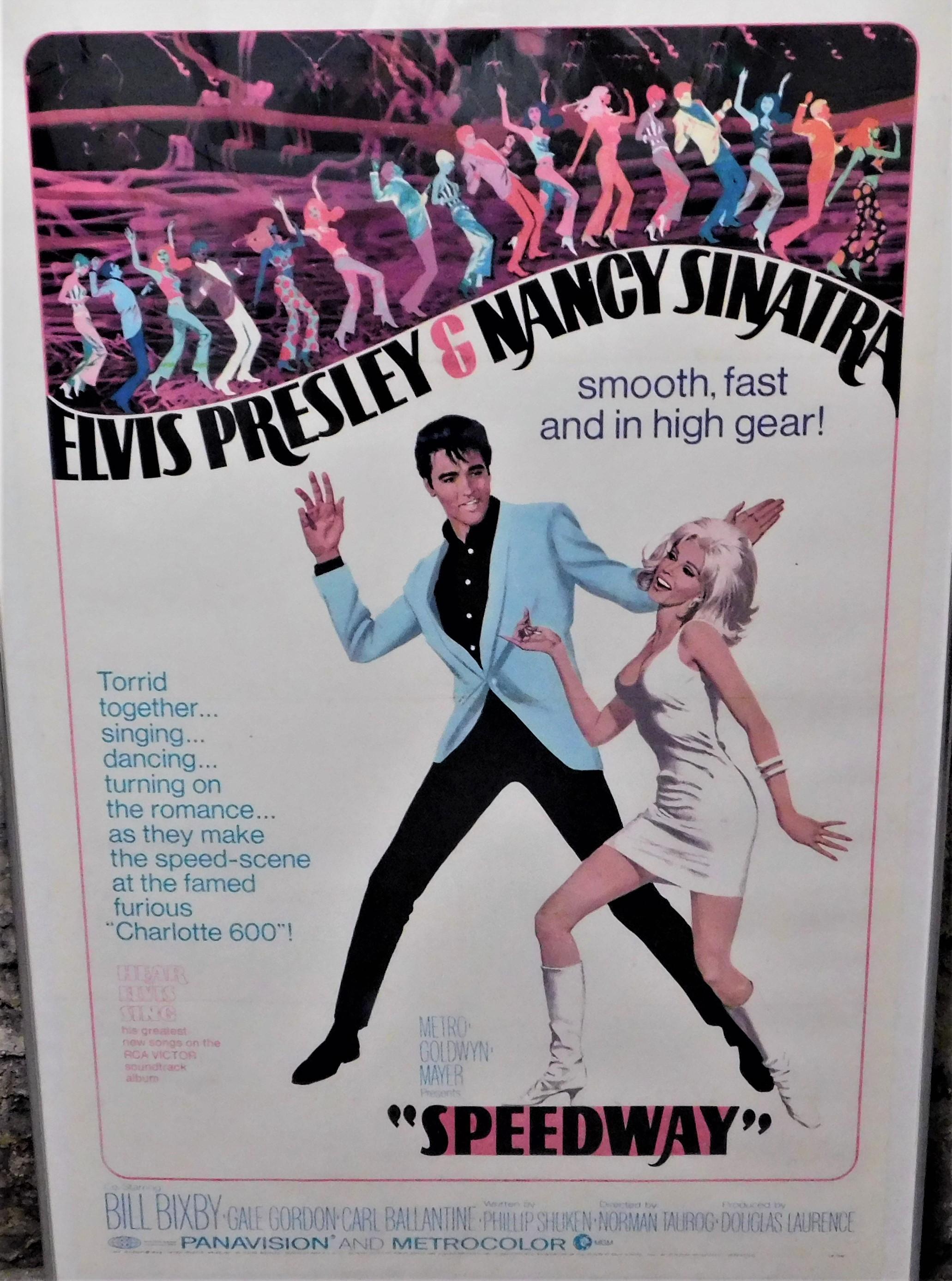 Papier Affiche théâtrale originale d'Elvis Presley Speedway, 1968, support en lin en vente
