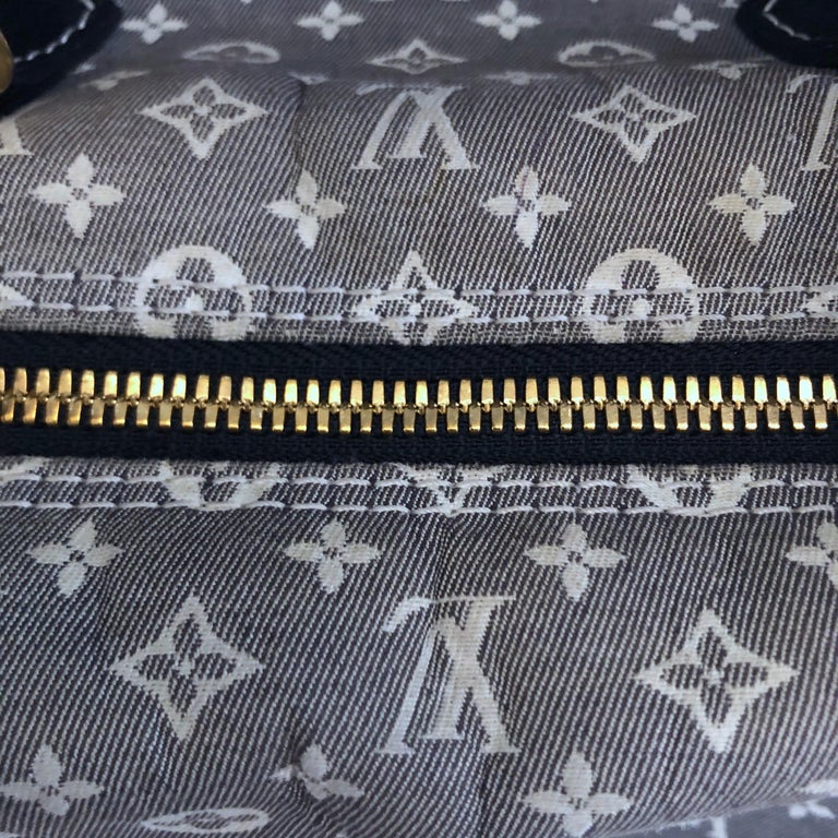 Speedy cloth handbag Louis Vuitton White in Cloth - 26168304