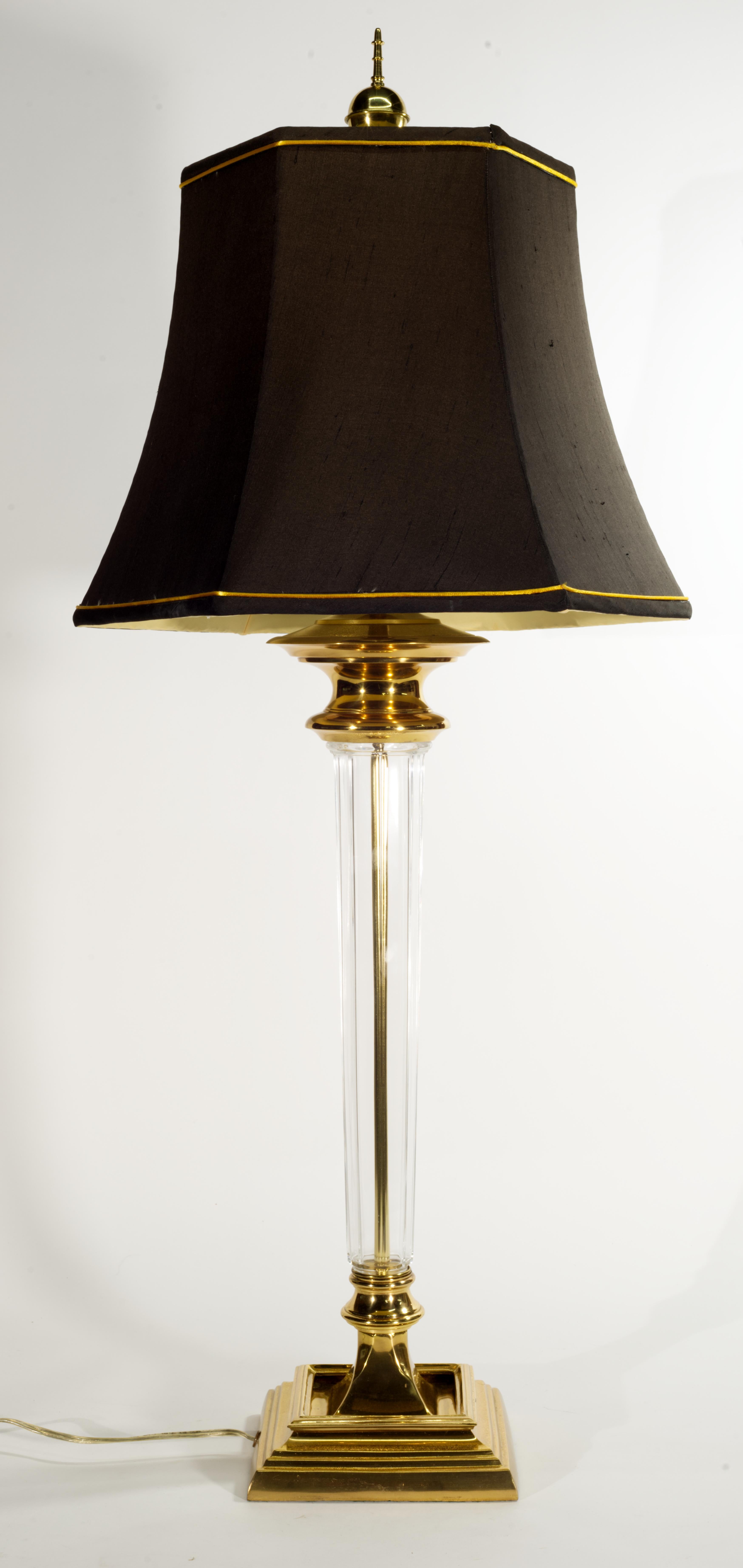 Speer Vintage Große amerikanische Empire-Tischlampe aus Kristall und Bronze, Vintage (Hollywood Regency) im Angebot