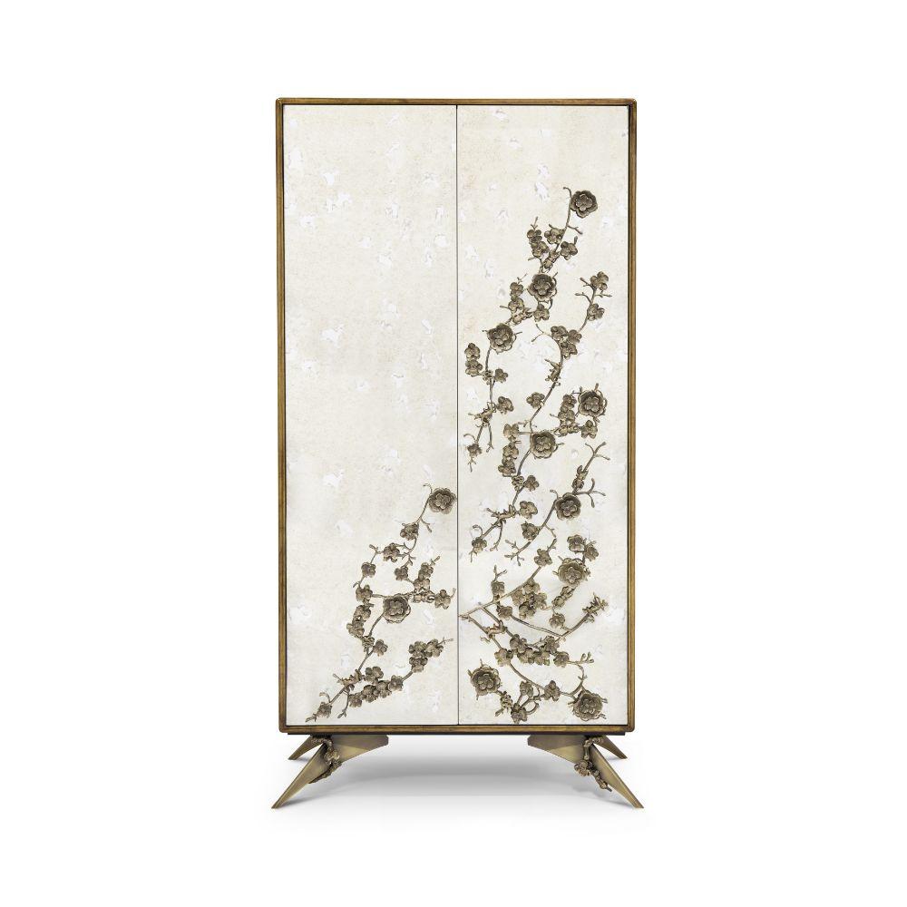 Why do people have mirrored wardrobes?