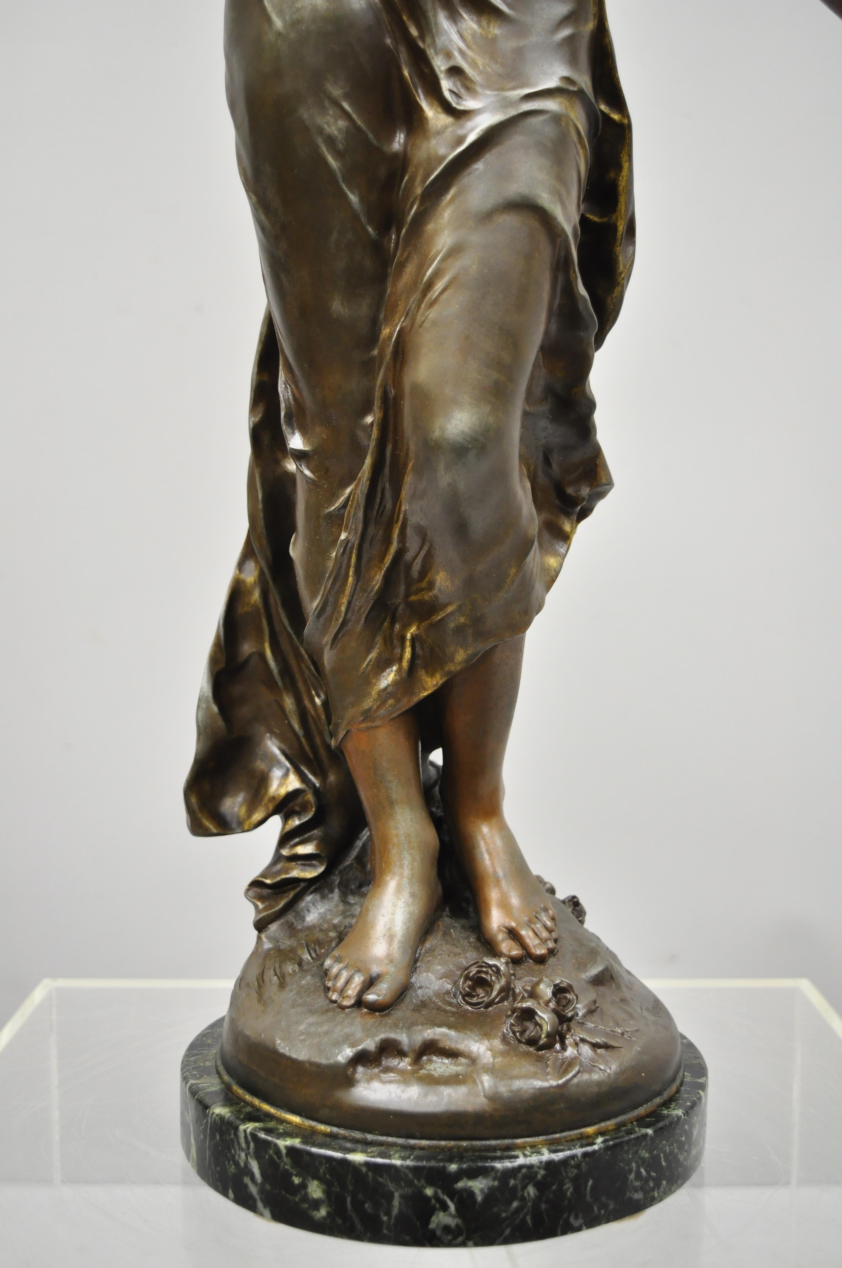 Spelter Art Nouveau Français Femme Vierge Sculpture Statue Sign�é Auguste Moreau Bon état à Philadelphia, PA