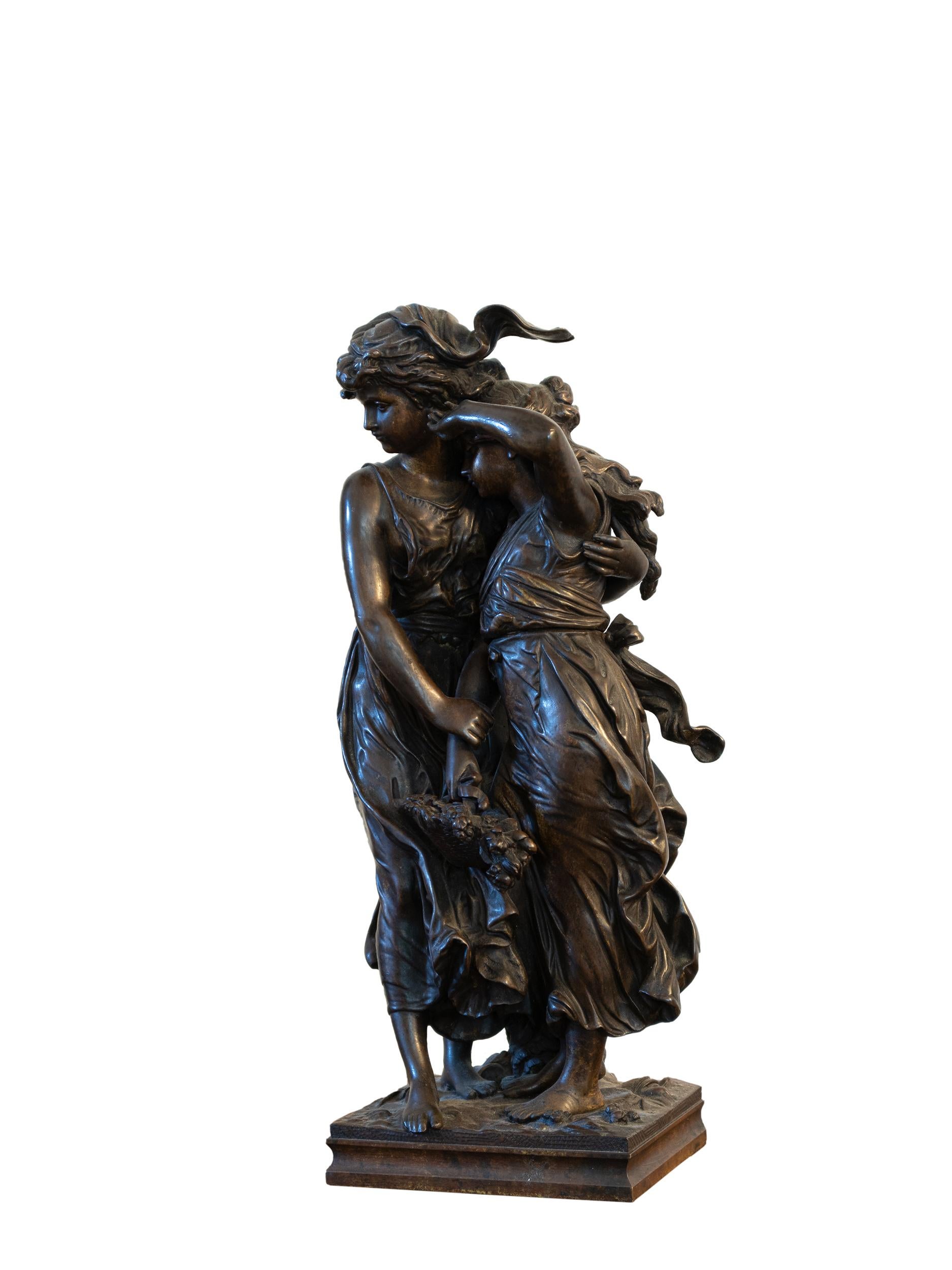Patinato Scultura in spelta di Demetra Persefone abbracciata di François Moreau in vendita