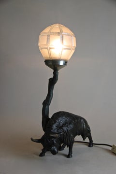 Spelter Table Lamp with North American Bison Art Nouveau, Austria, circa 1900