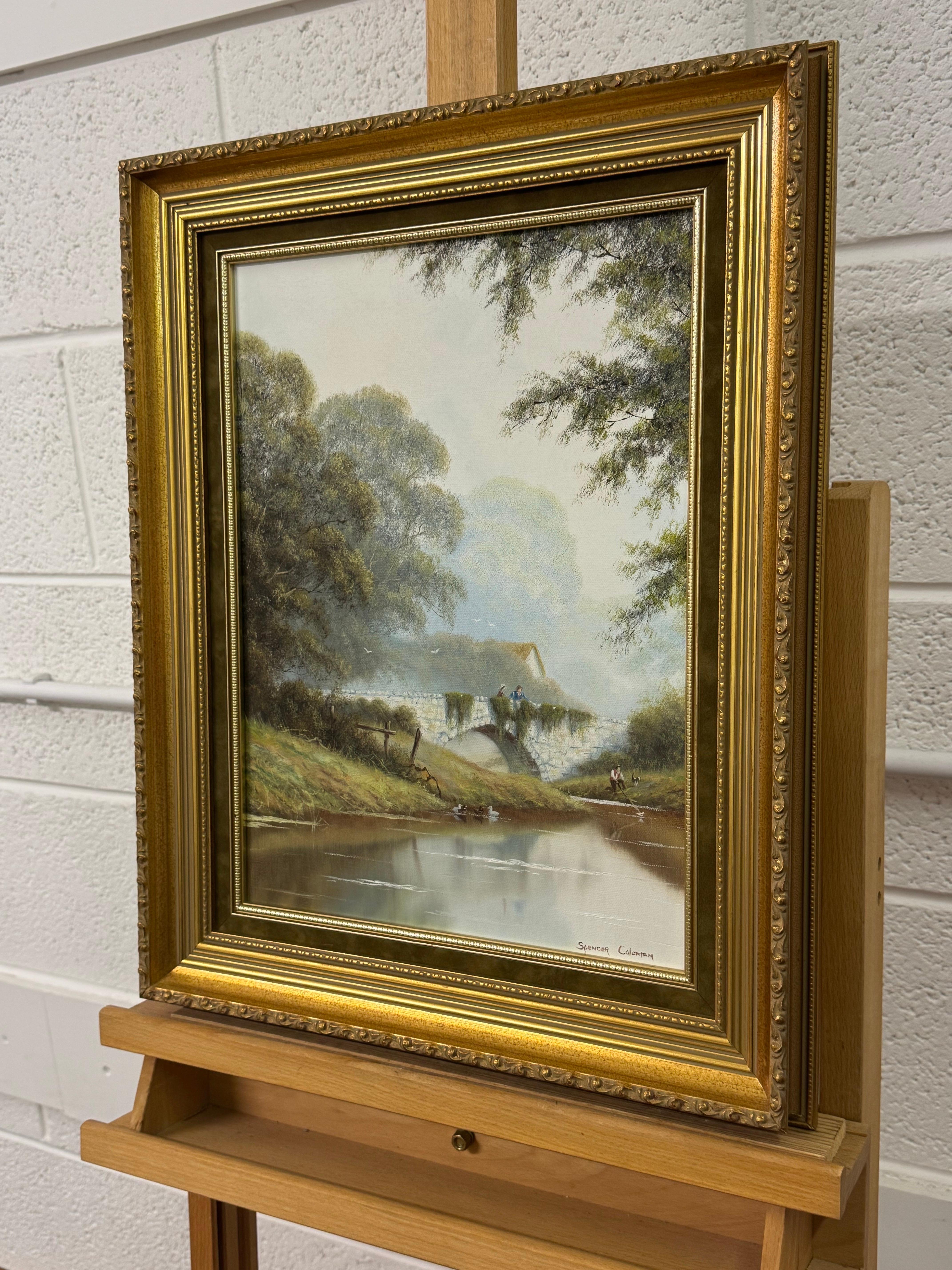 Flussbrücke mit Figuren in englischer Landschaft von einem britischen Künstler des 20. (Braun), Figurative Painting, von Spencer Coleman