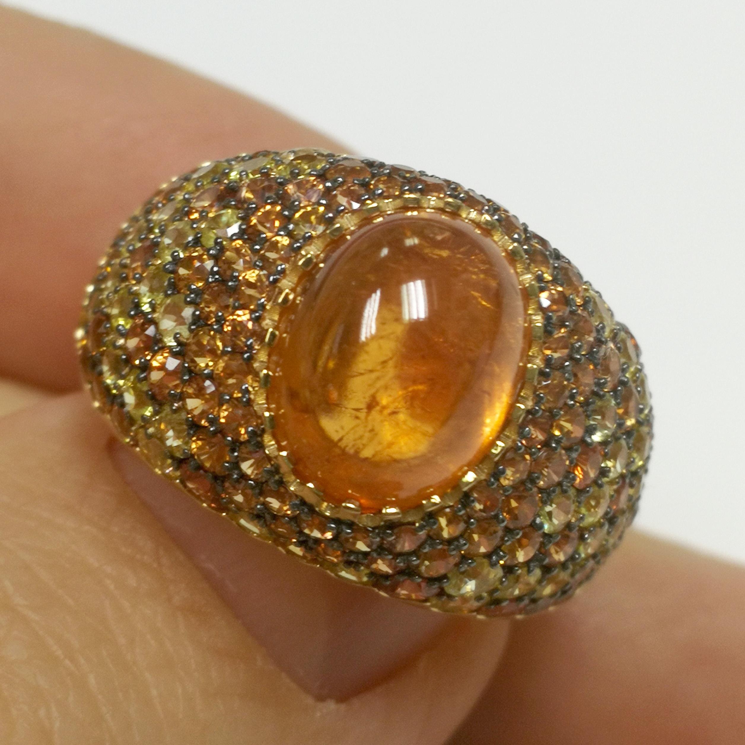 Contemporary Spessartine 1.00 Carat Yellow Orange Sapphires Yellow 18 Karat Gold Riviera Ring For Sale