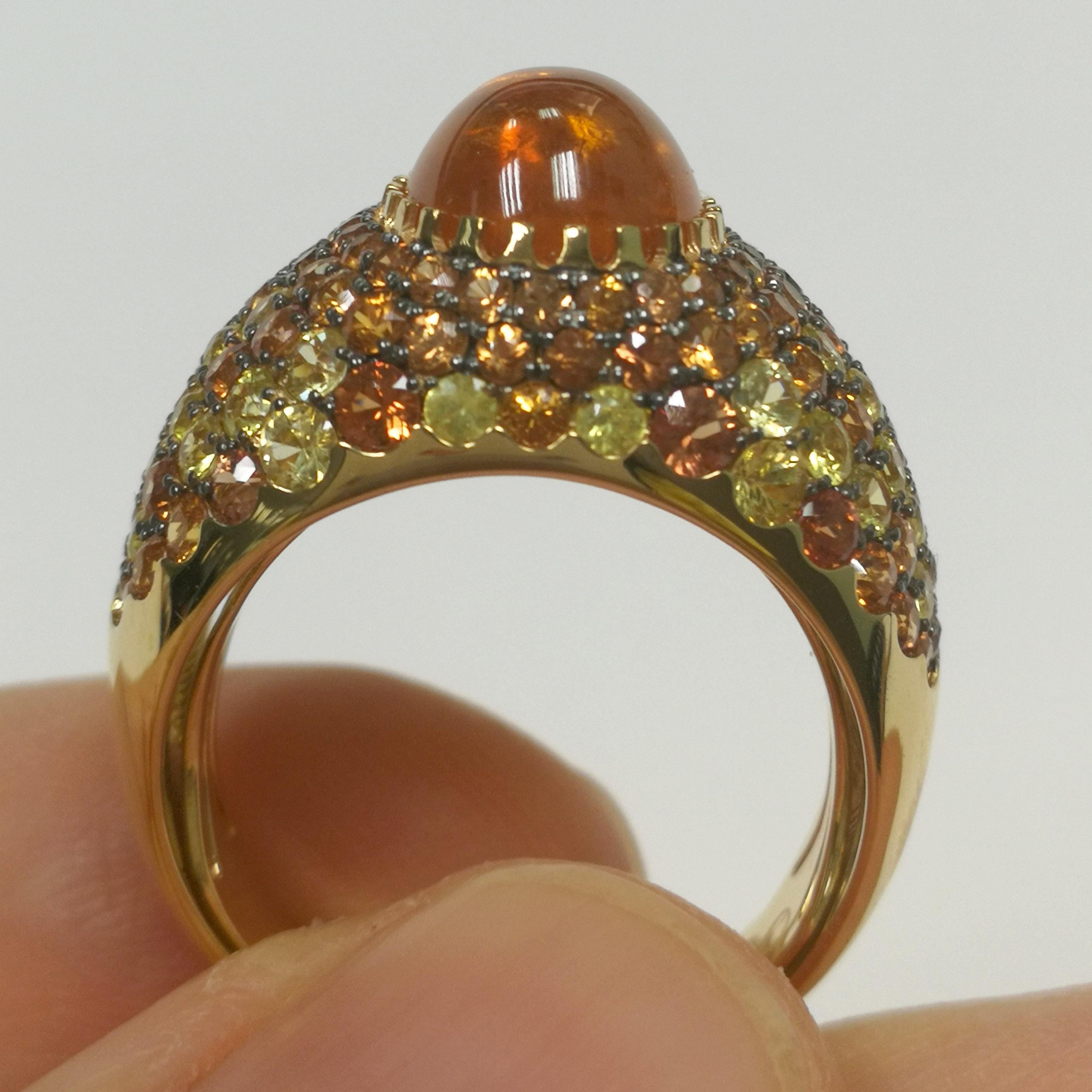 Spessartine 1.00 Carat Yellow Orange Sapphires Yellow 18 Karat Gold Riviera Ring In Excellent Condition For Sale In Bangkok, TH