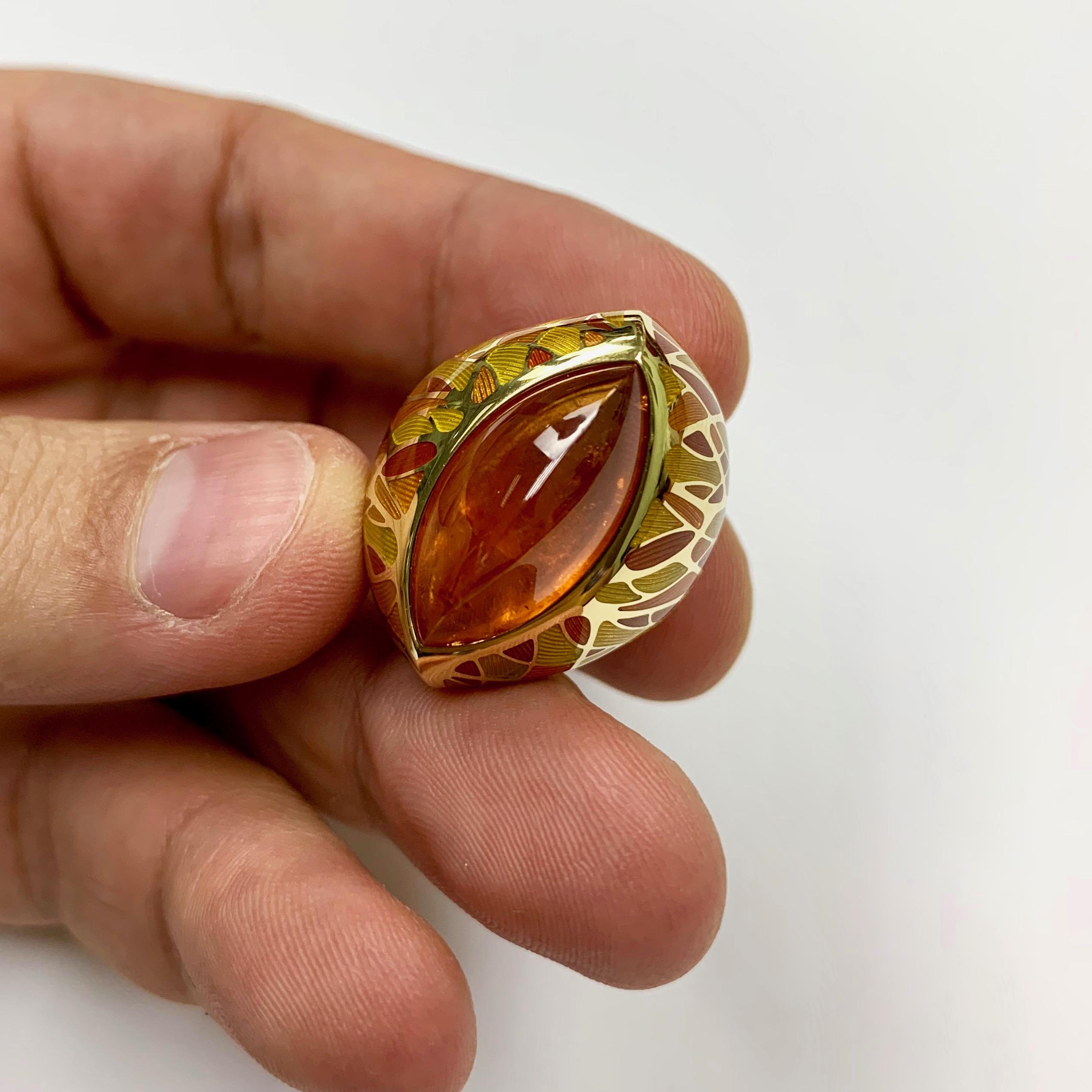 Spessartine Garnet 16.71 Carat Enamel 18 Karat Yellow Gold Ring For Sale 1