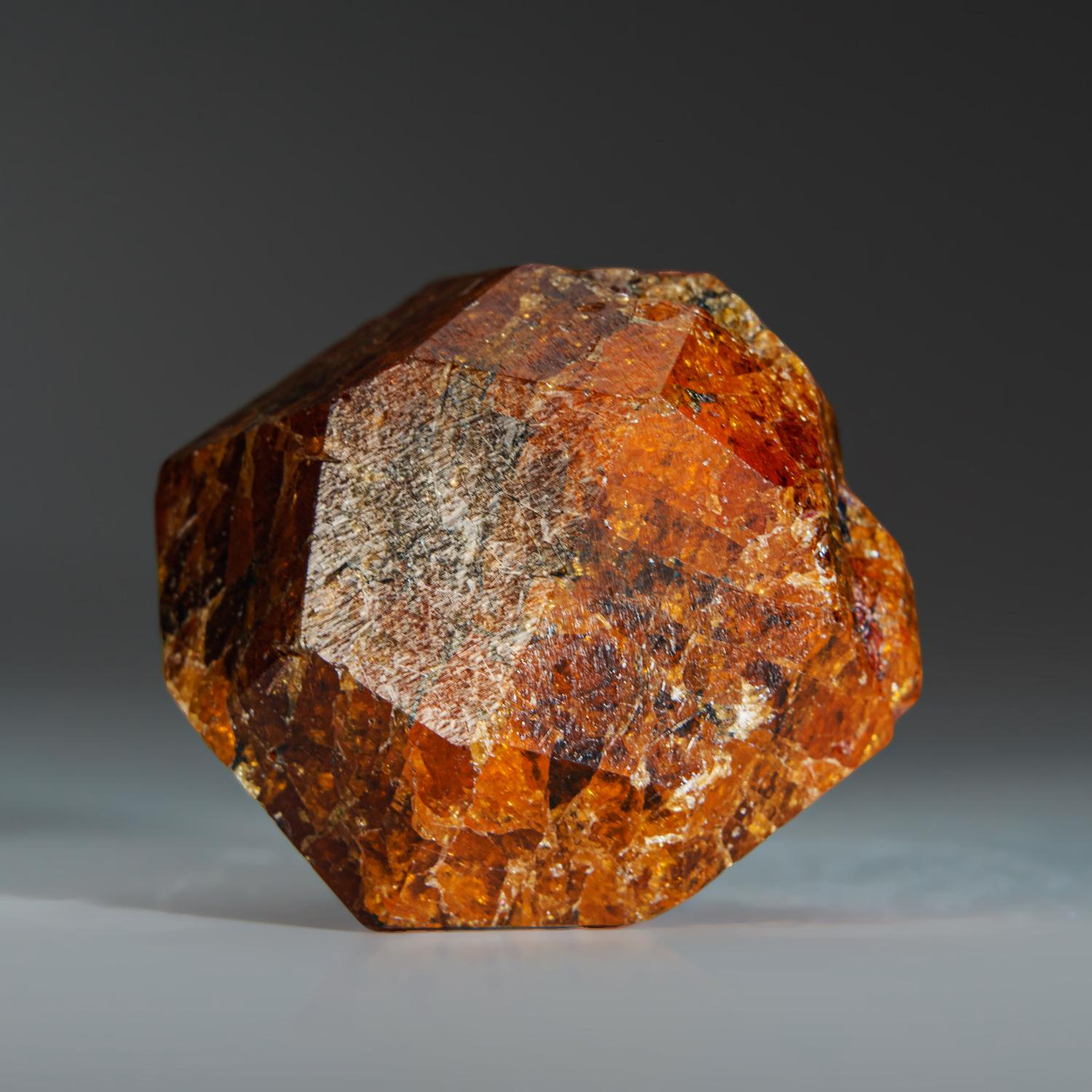 XXI secolo e contemporaneo Cristallo di granato spessartino di Loliondo, Arusha, Tanzania in vendita