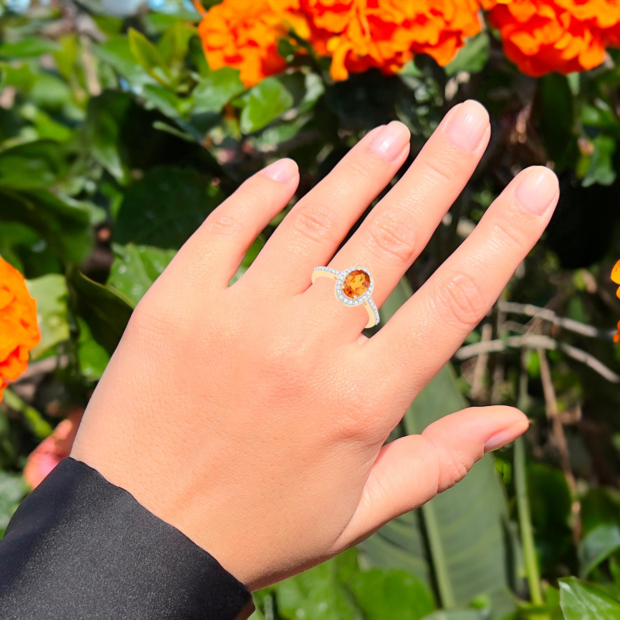 Contemporary Spessartine Garnet Ring With Diamonds 1.66 Carats 14K Yellow Gold For Sale