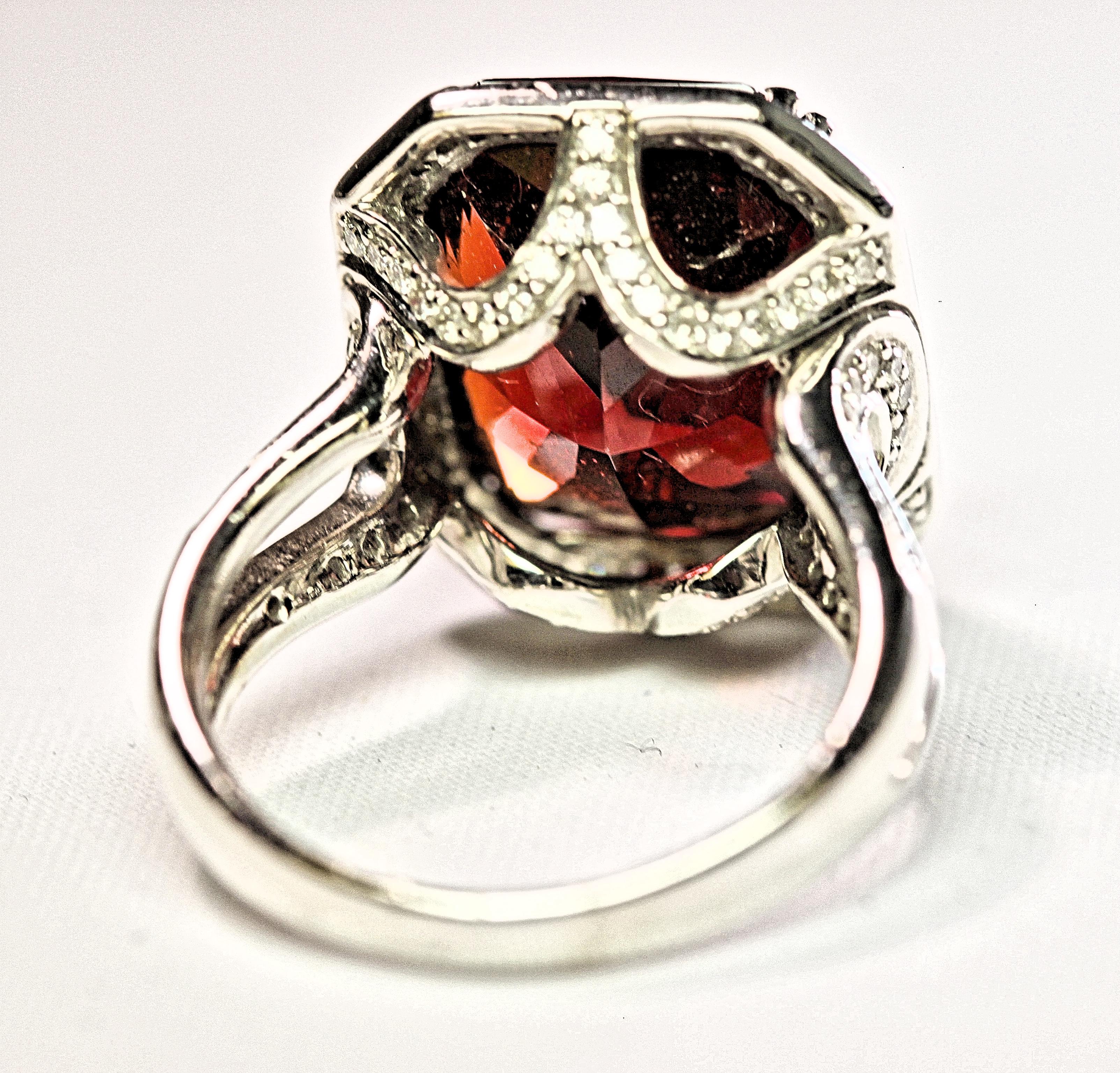 Spessartite Garnet 18 Karat White Gold and Diamond One of a Kind Ring In Excellent Condition For Sale In Melbourne, FL