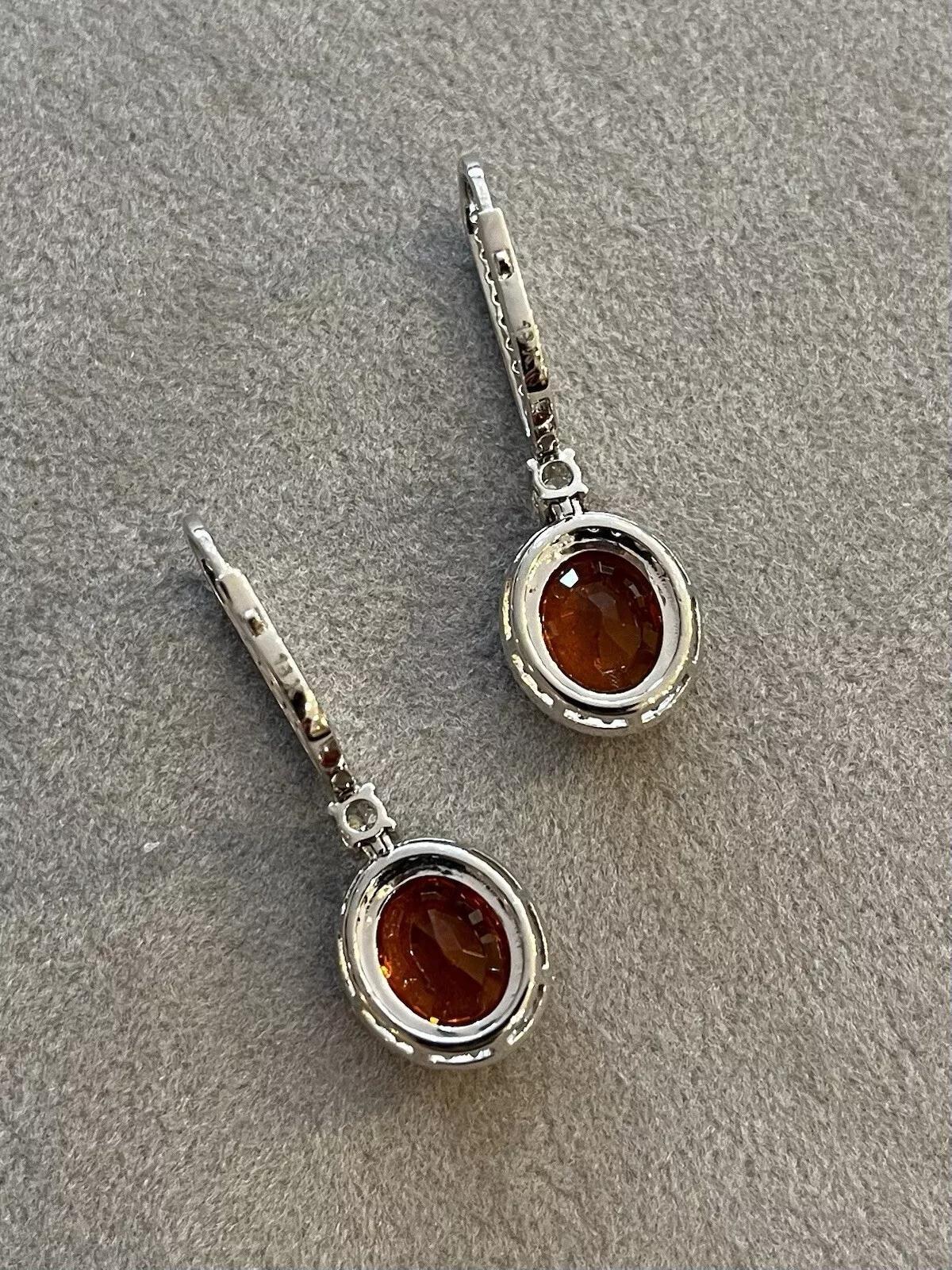 Orecchini pendenti con granato spessartite e diamanti in oro bianco 18 carati In condizioni ottime in vendita a La Jolla, CA