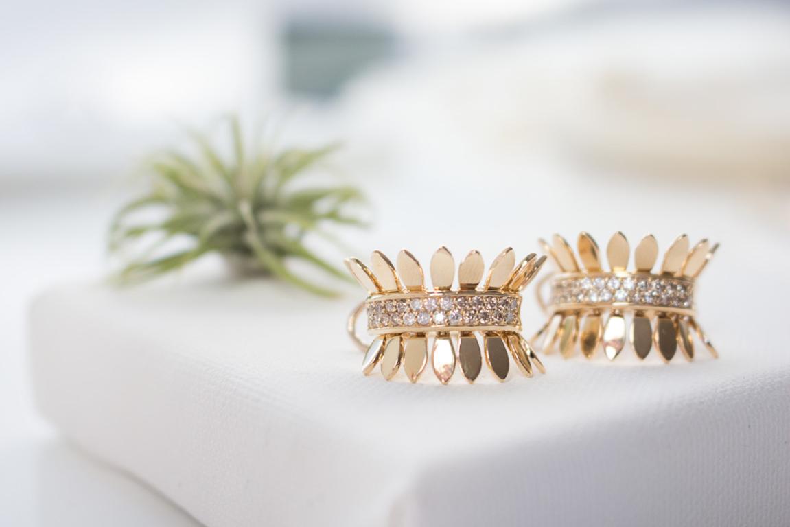 Round Cut Modern Gold Kinetic Petal Diamond Floral Earrings For Sale