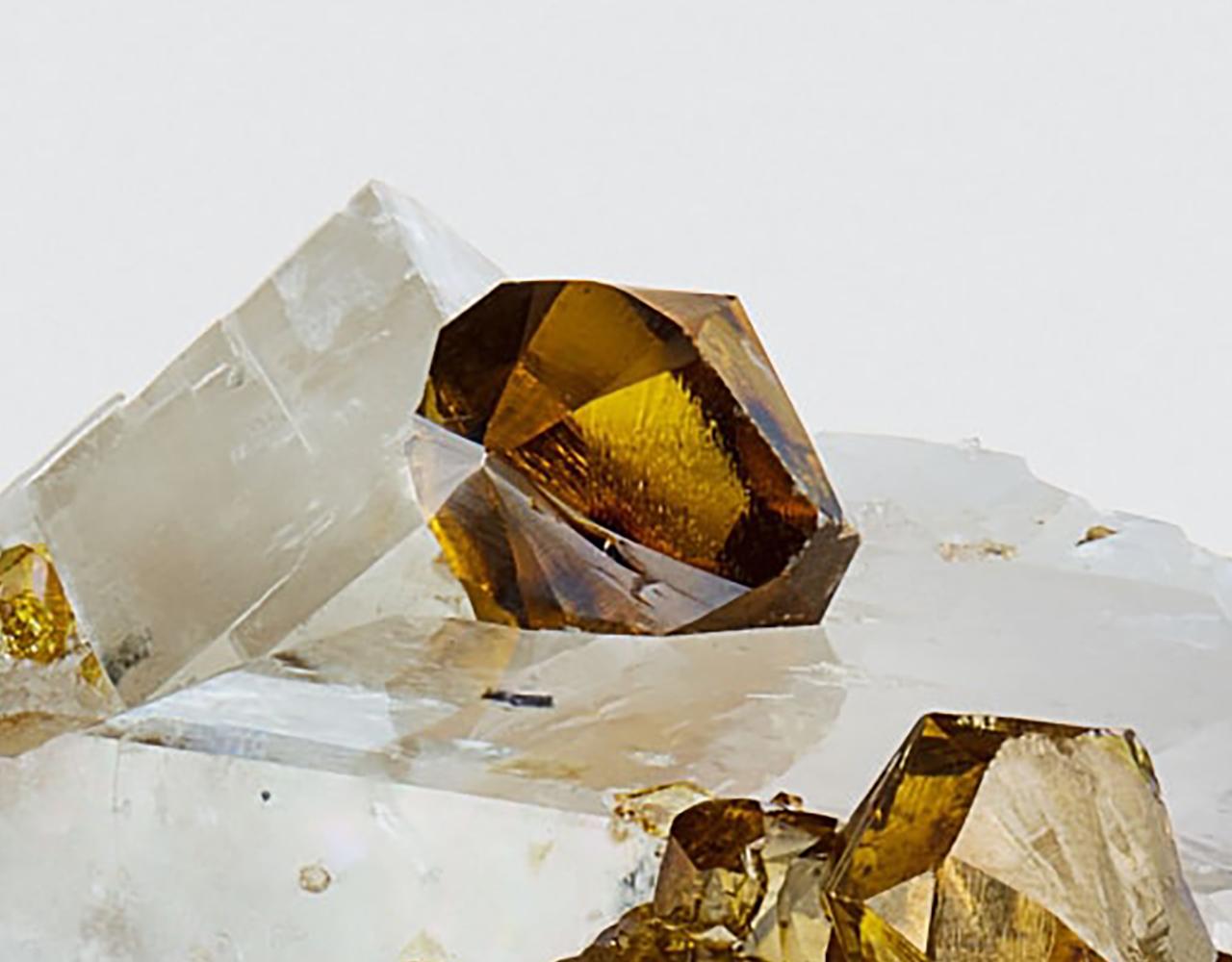Sphalerit auf Calcite, NY (18. Jahrhundert und früher) im Angebot