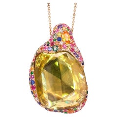 Sphene-Halskette mit Anhänger, mehrfarbiger Saphir, Diamanten, 17,2 Karat 18 Karat Roségold