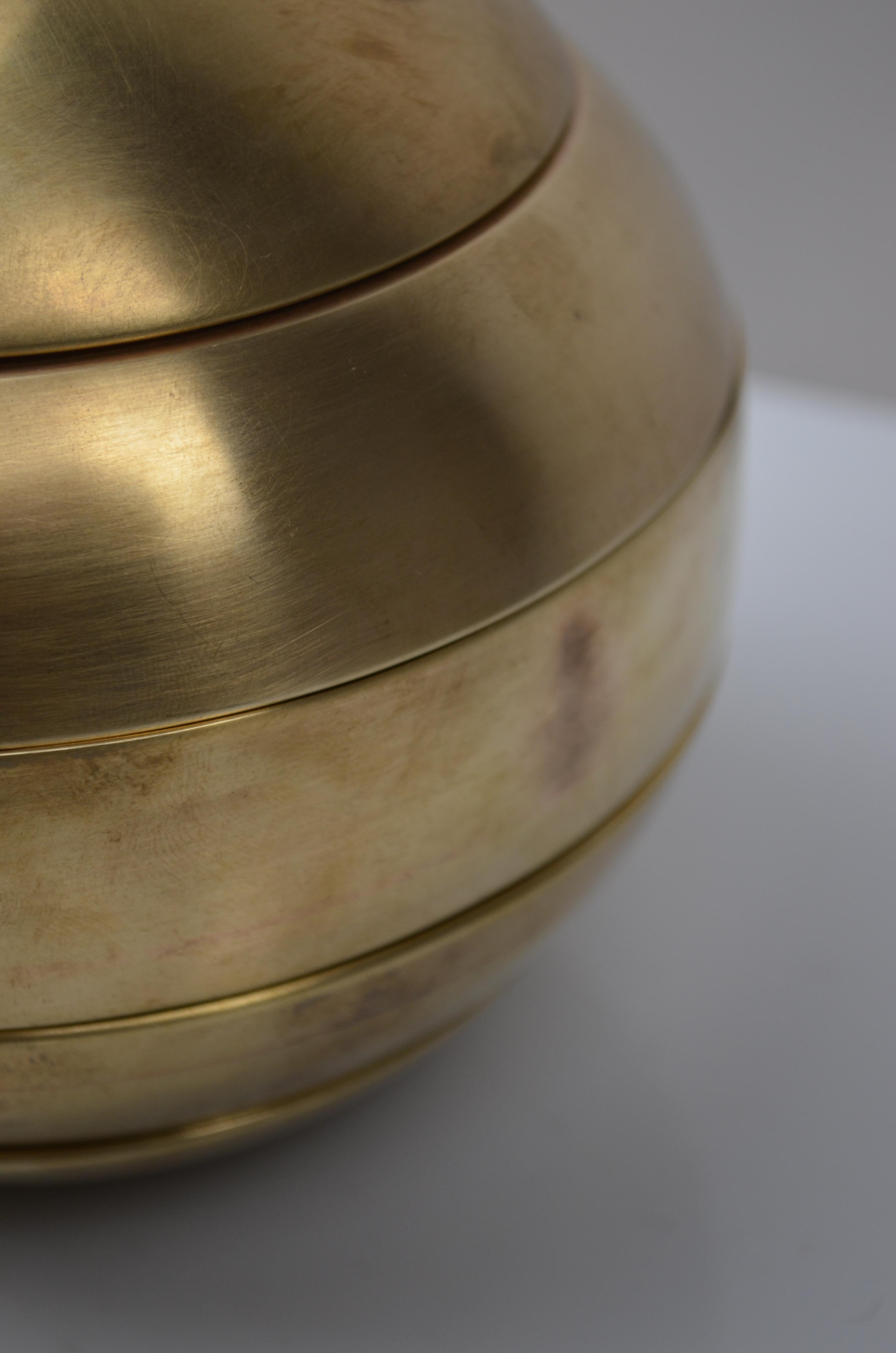 Set de cendriers sphériques en laiton par Tommaso Barbi, Italie, années 1970 en vente 9